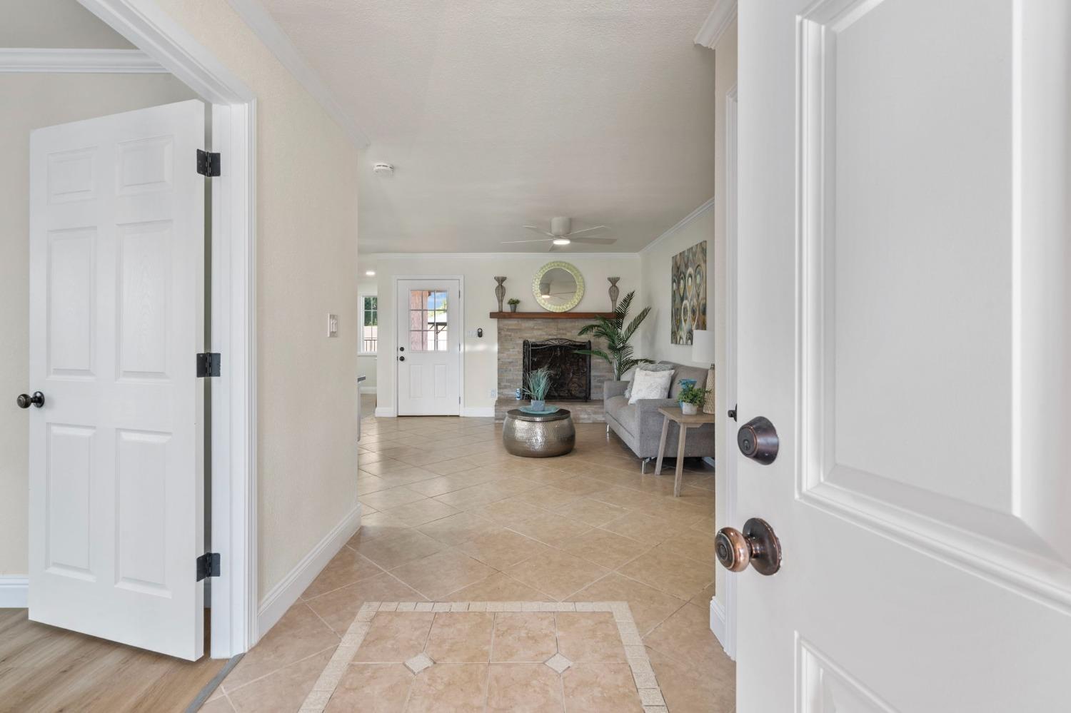 23155 Vaquero Court