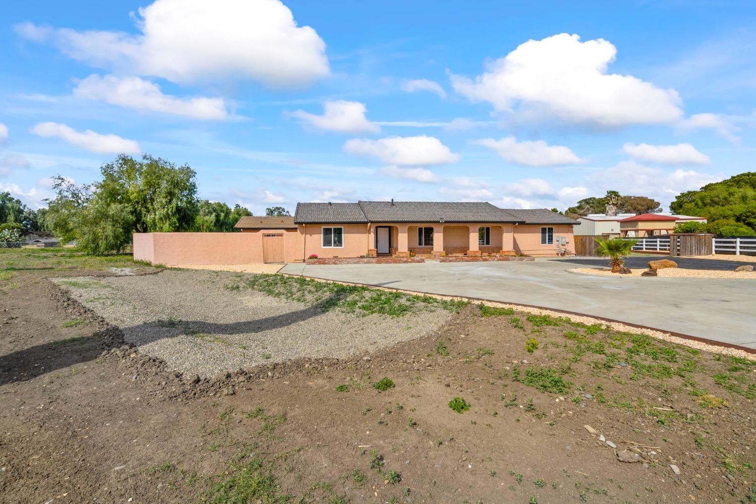 23155 Vaquero Court
