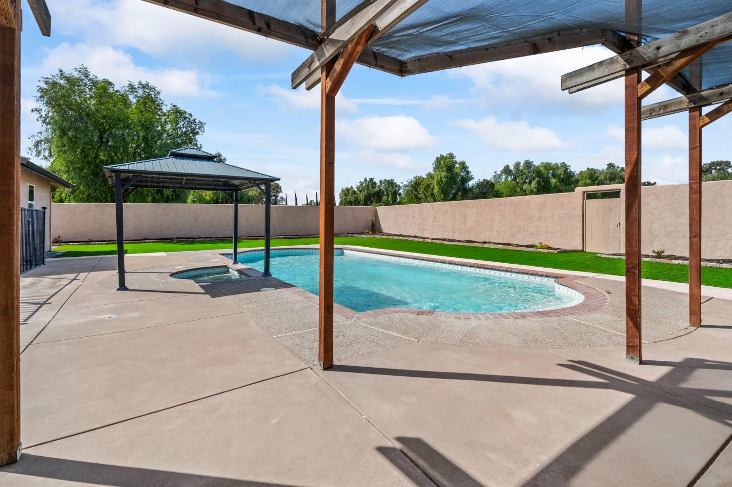 23155 Vaquero Court