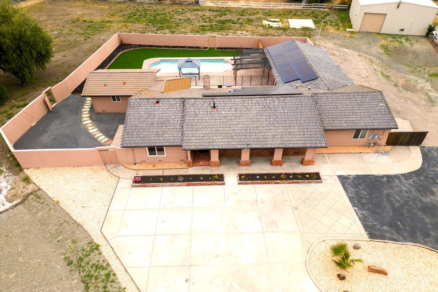 23155 Vaquero Court