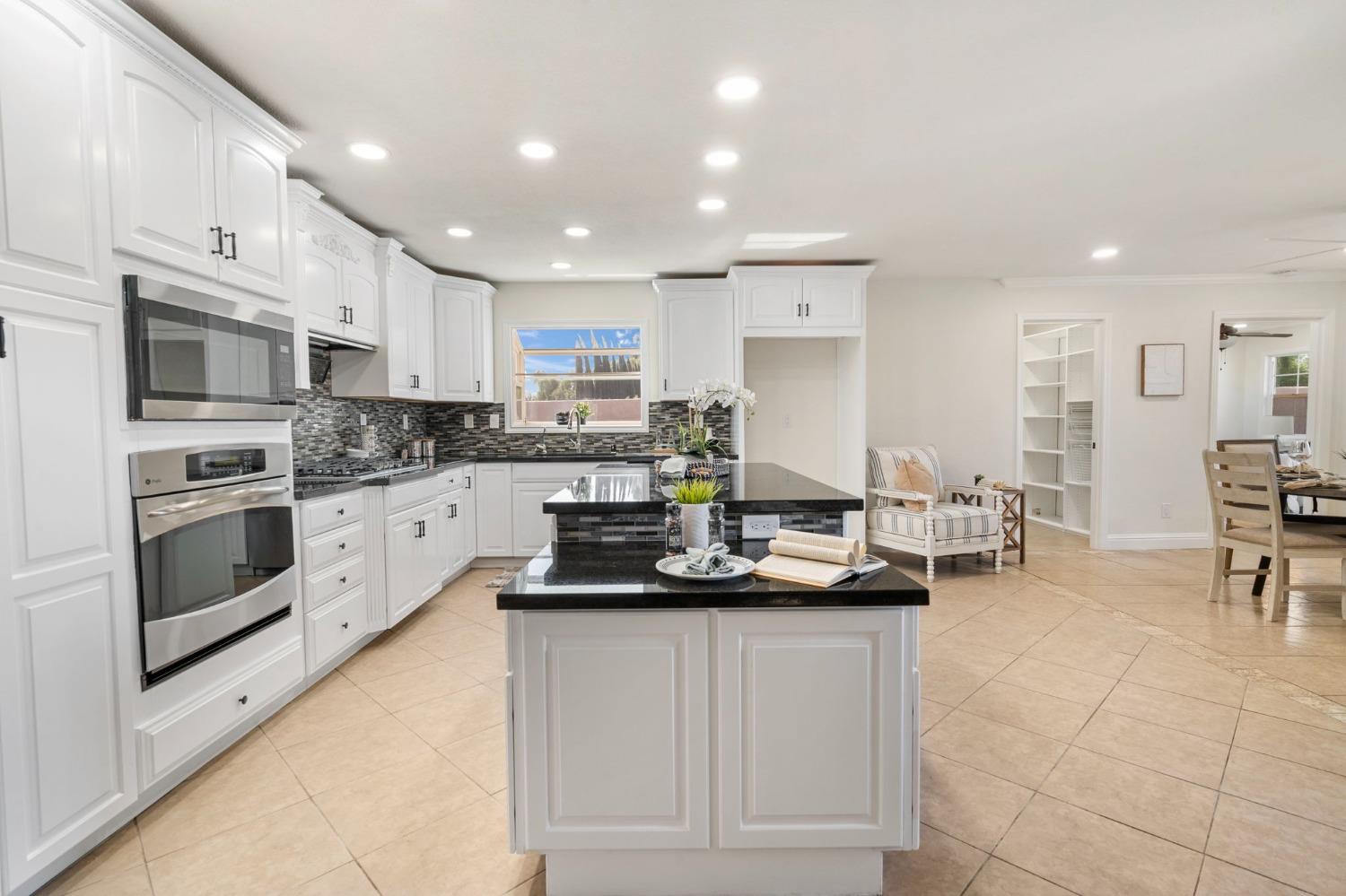 23155 Vaquero Court