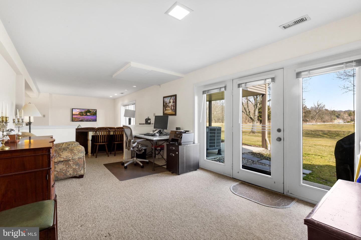 566 Franklin Way