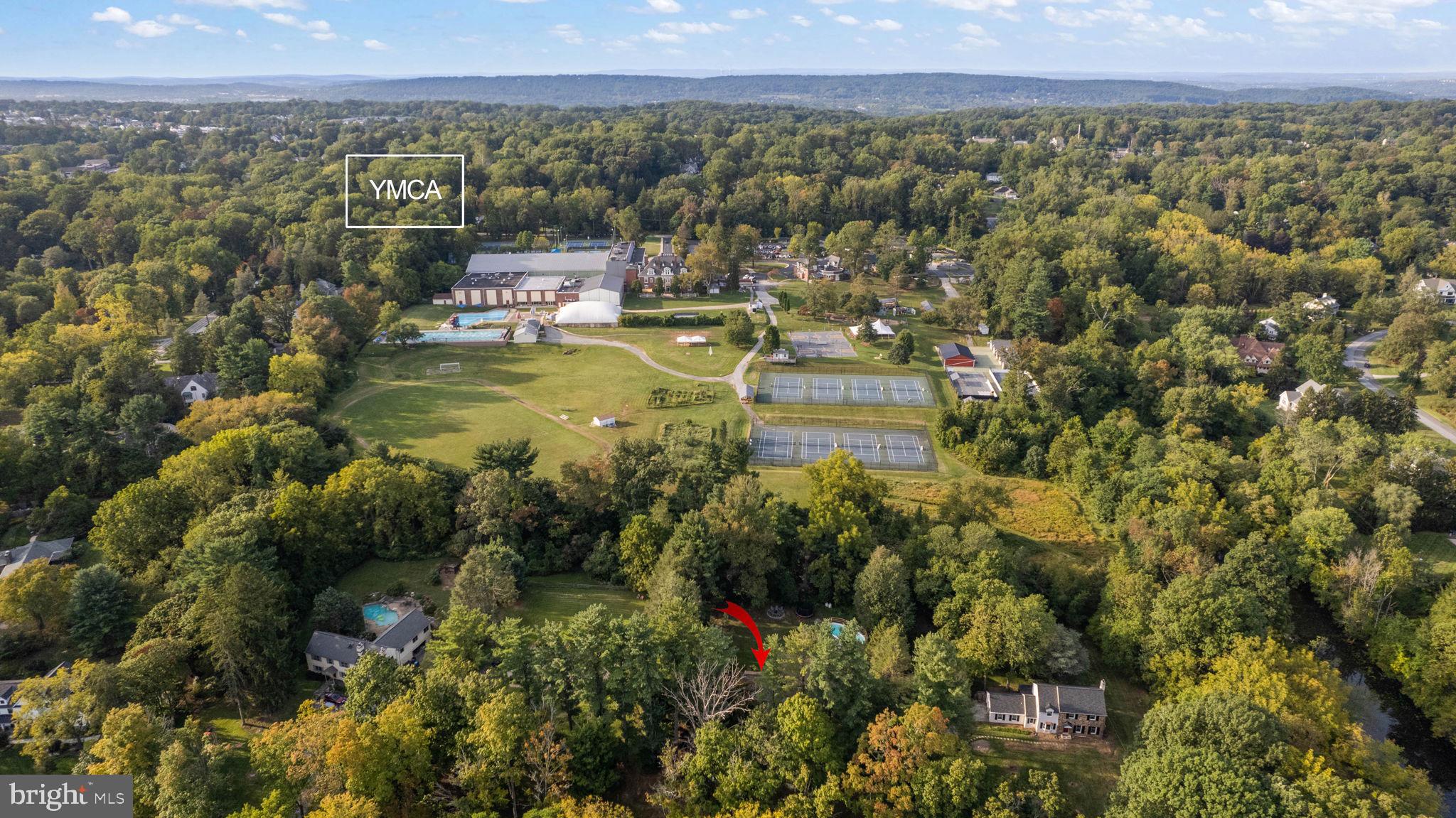 1421 Sugartown Rd