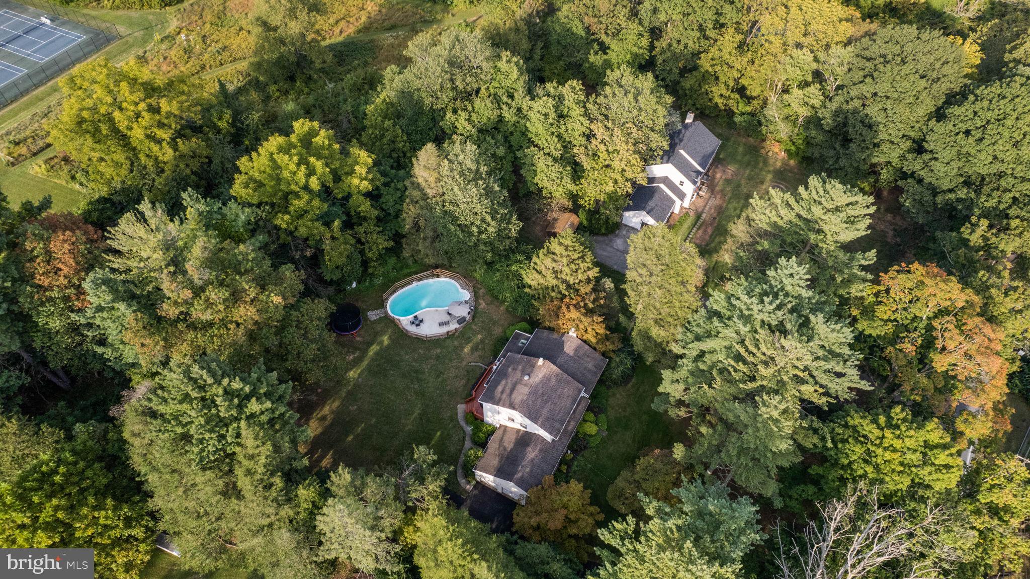 1421 Sugartown Rd