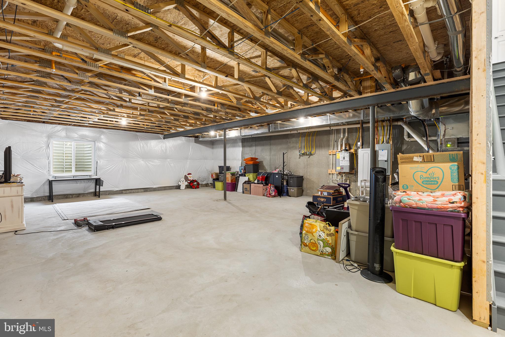 84 Ladbroke Dr