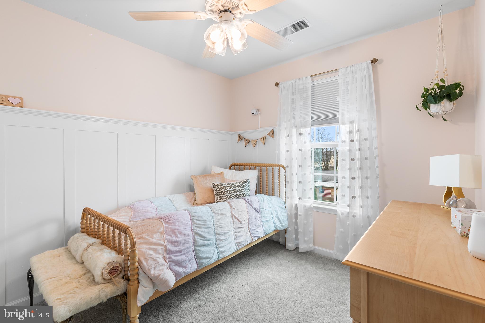 1204 Rollins Aly
