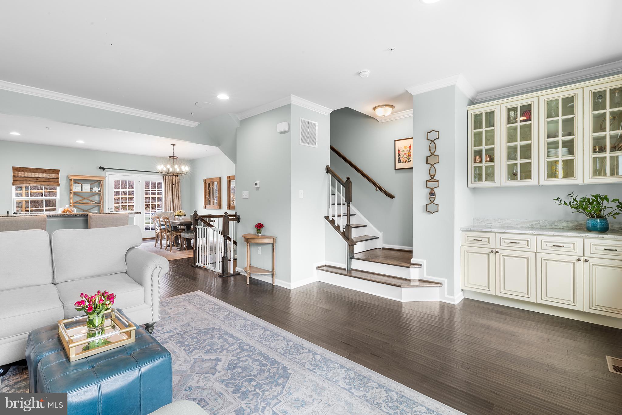 1204 Rollins Aly