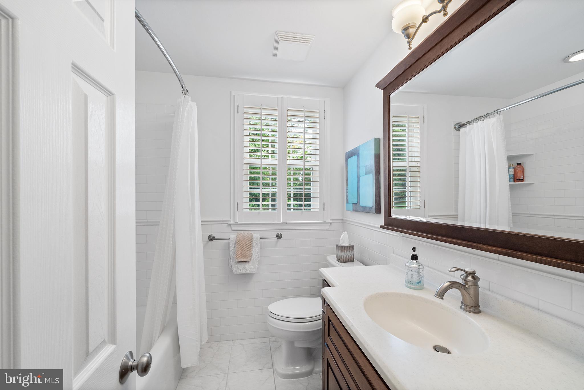 2 Fairhill Cir