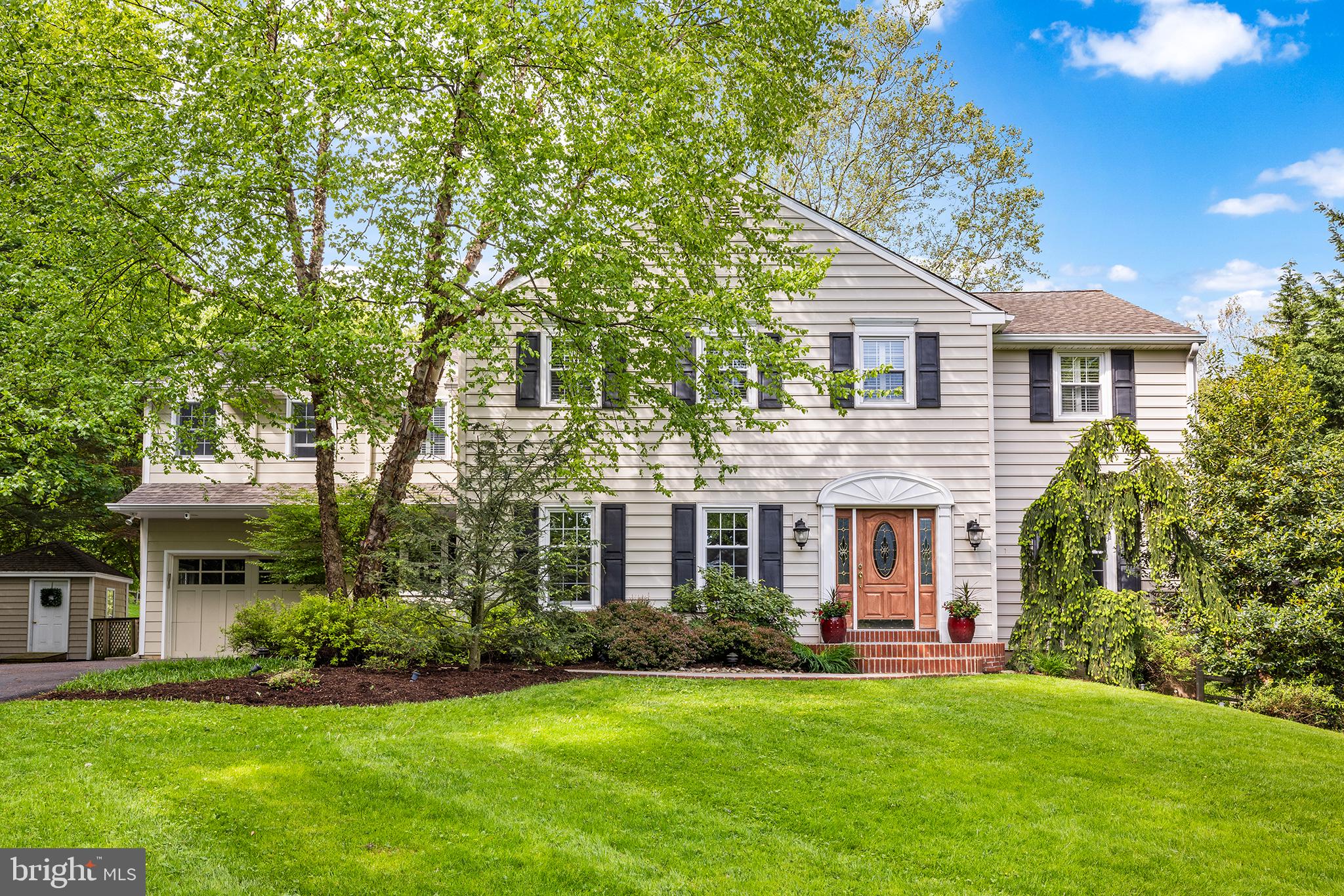 2 Fairhill Cir