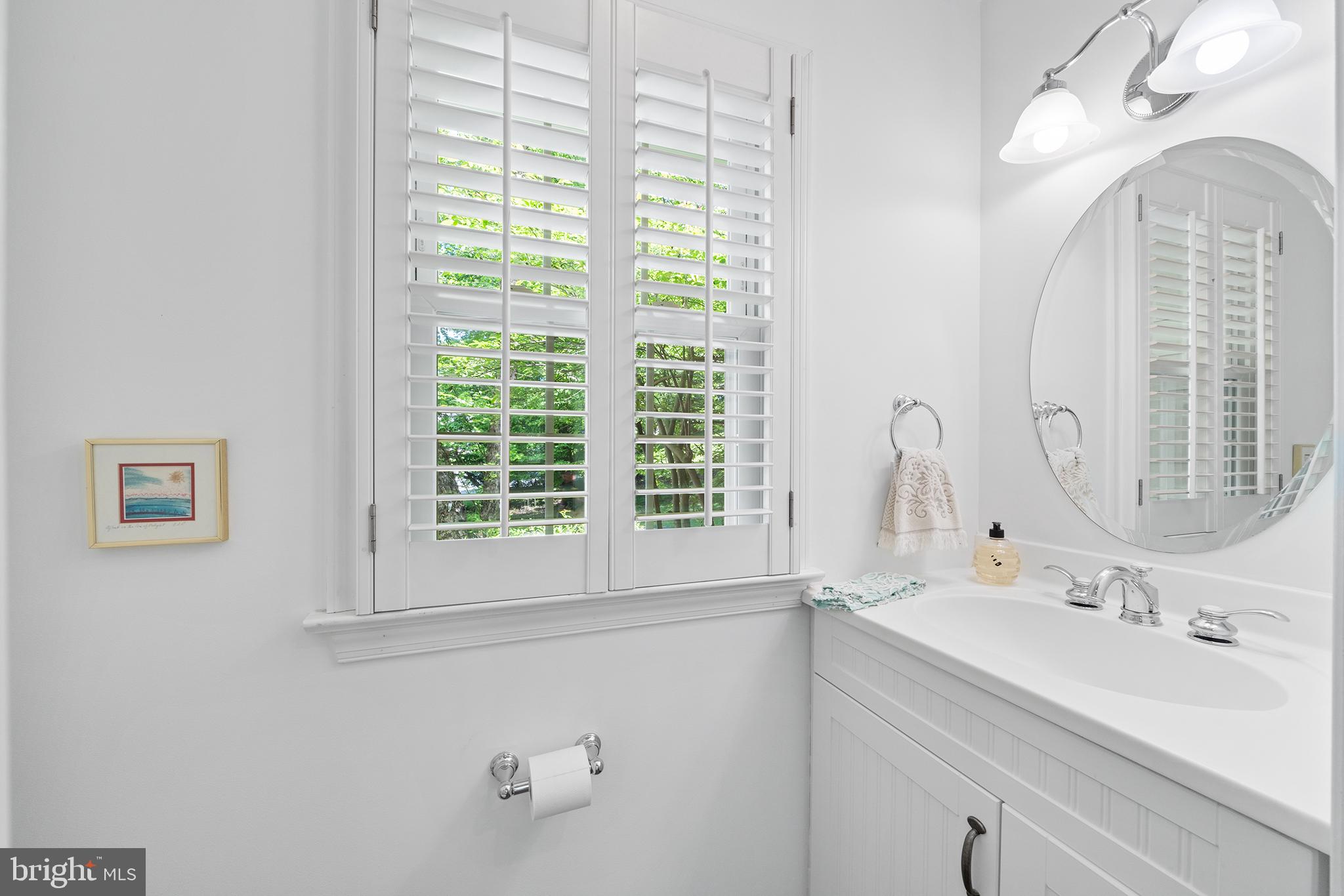2 Fairhill Cir