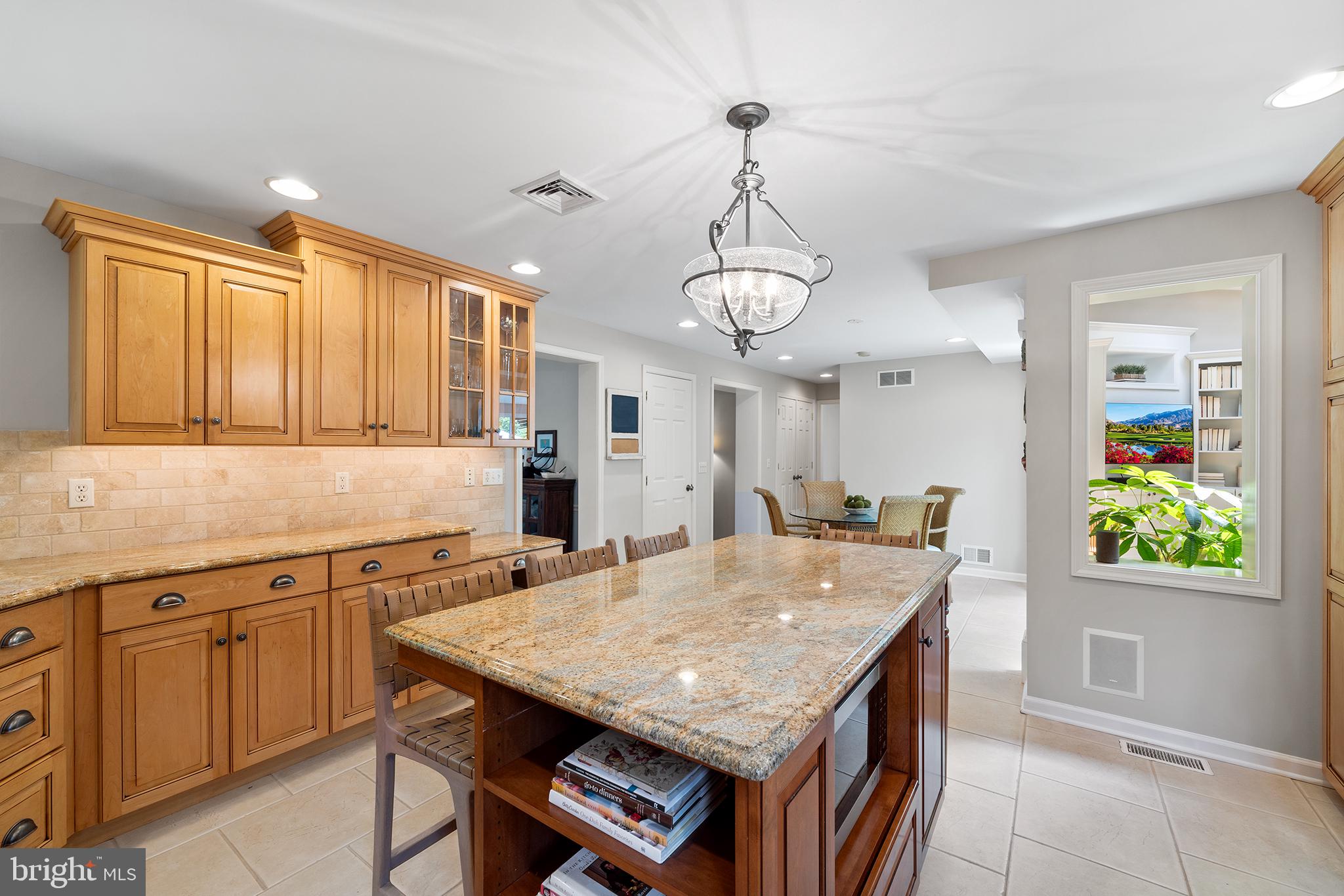 2 Fairhill Cir