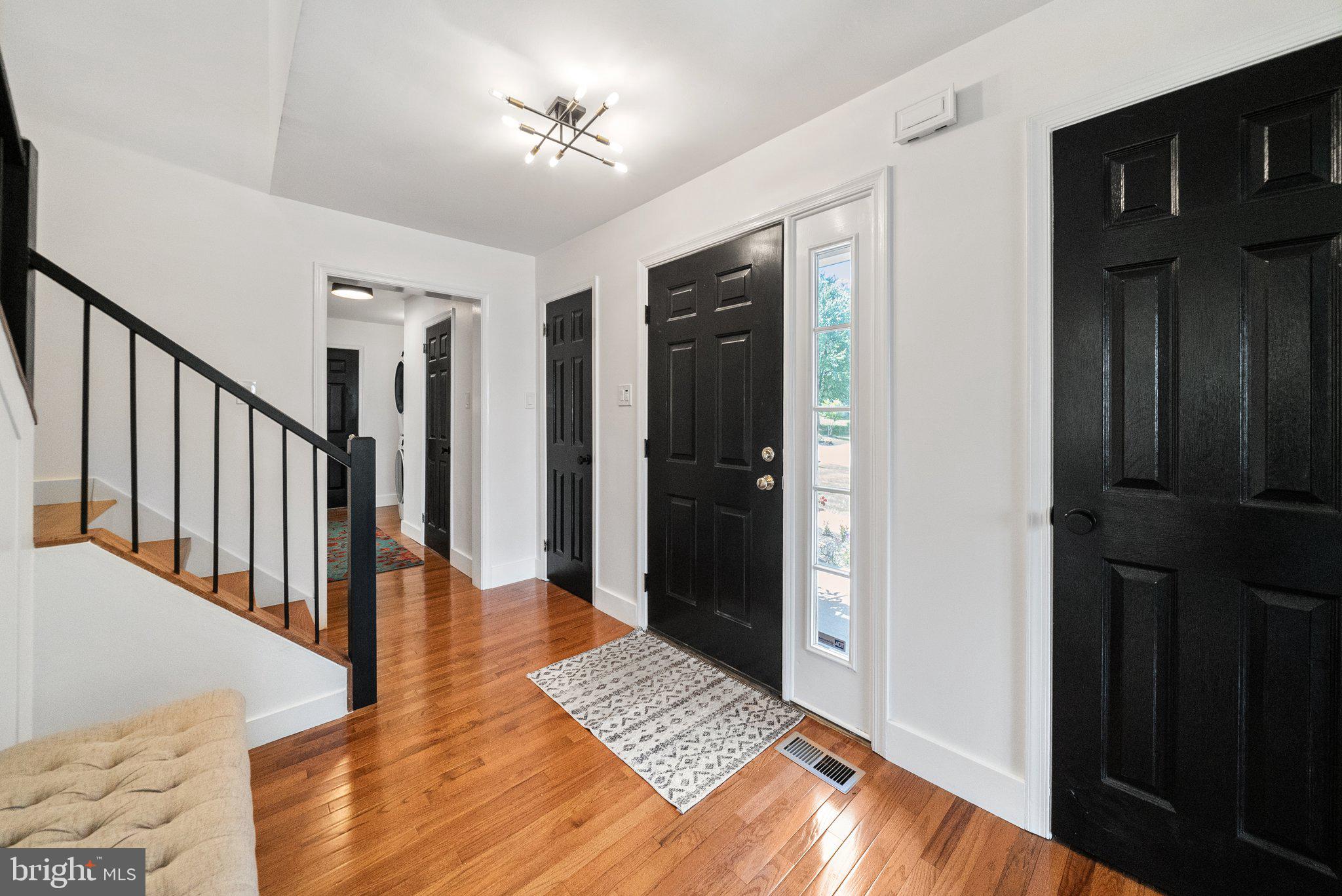 1113 Cotswold Ln