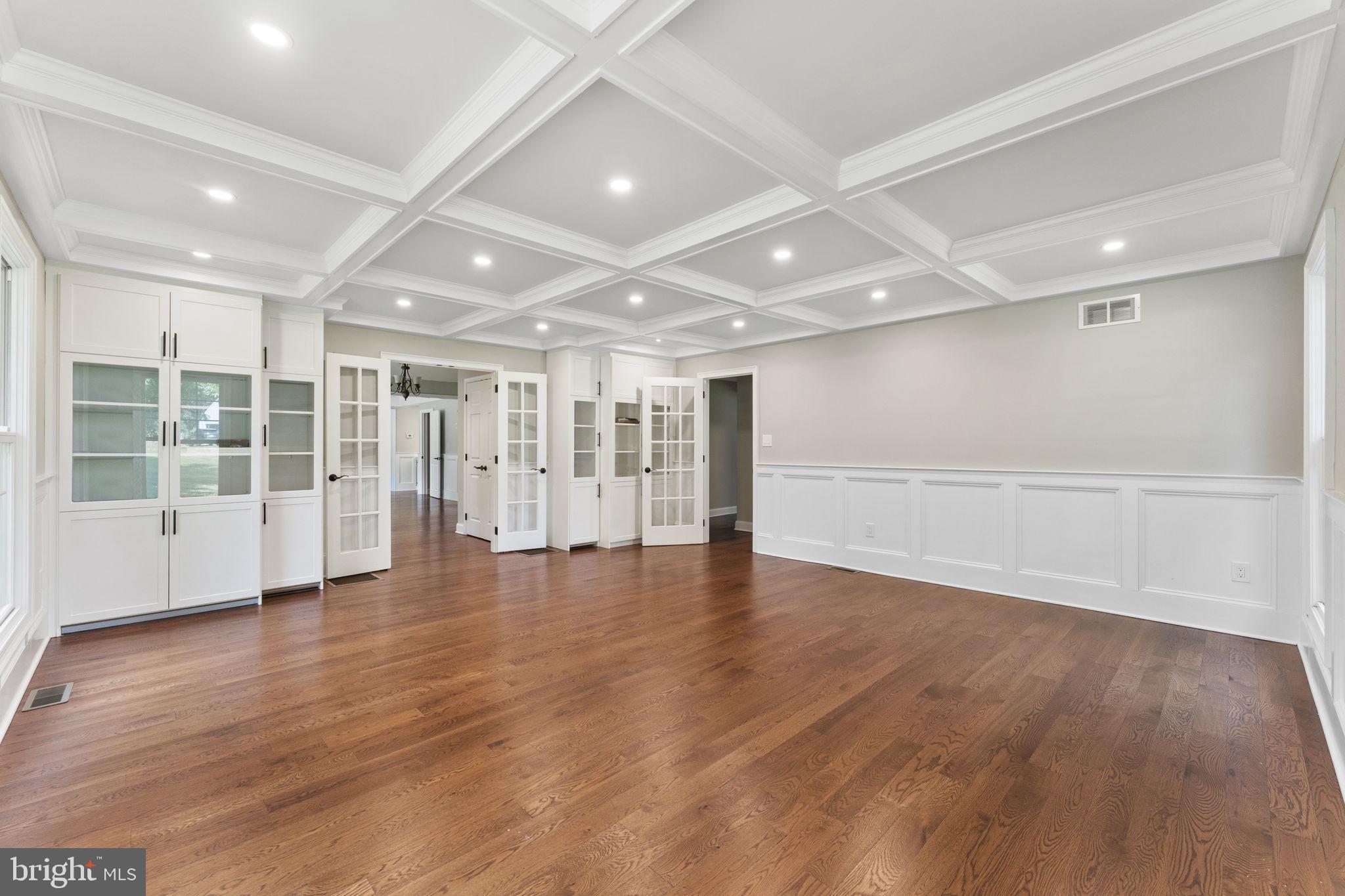 1 Rosewood Cir