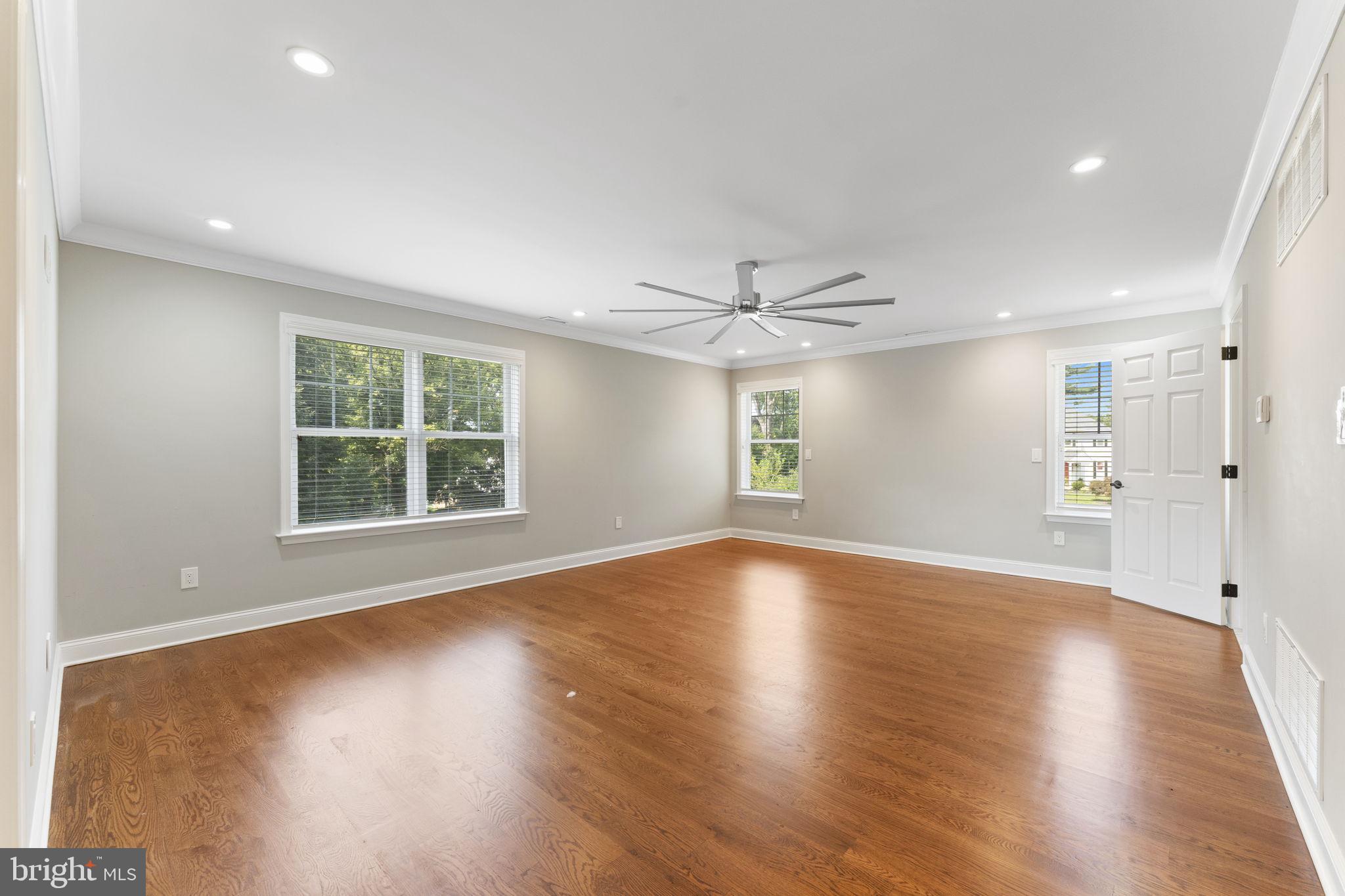 1 Rosewood Cir