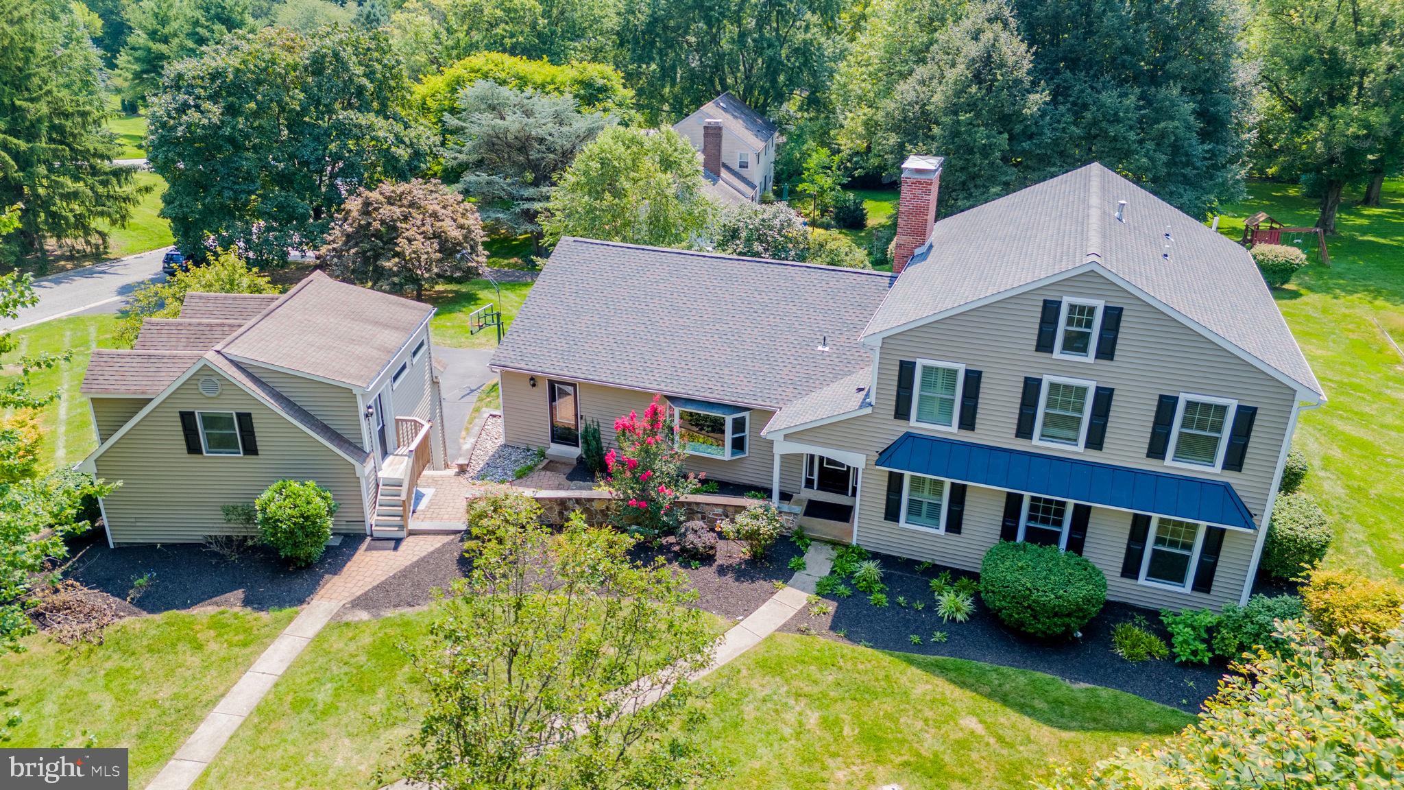 1 Rosewood Cir