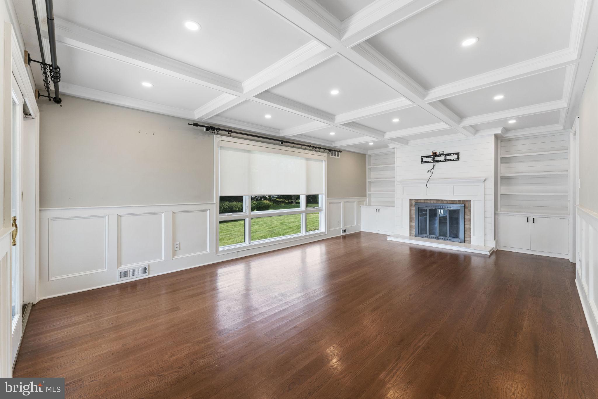 1 Rosewood Cir