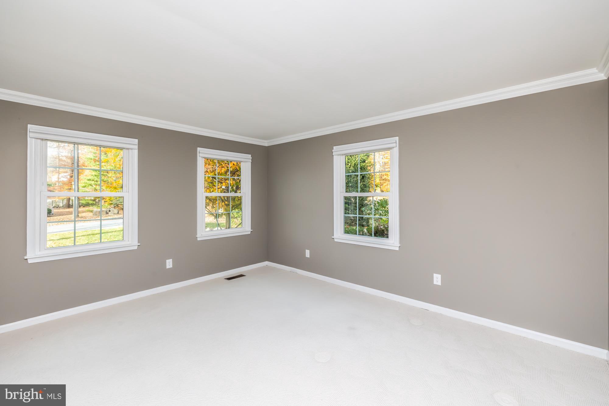 804 Montbard Dr