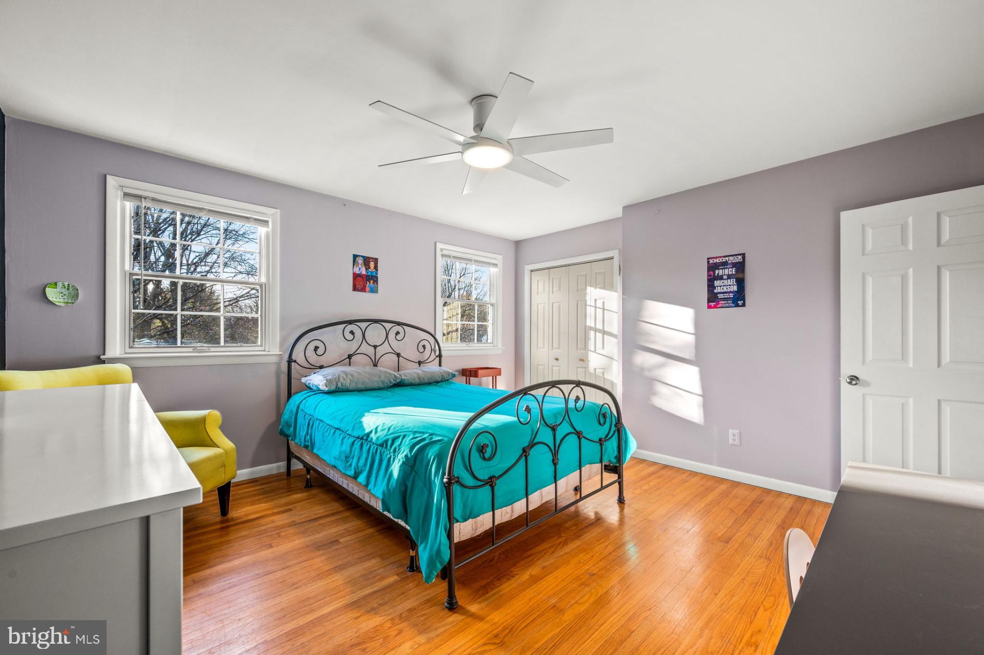 23 Collegeview Dr