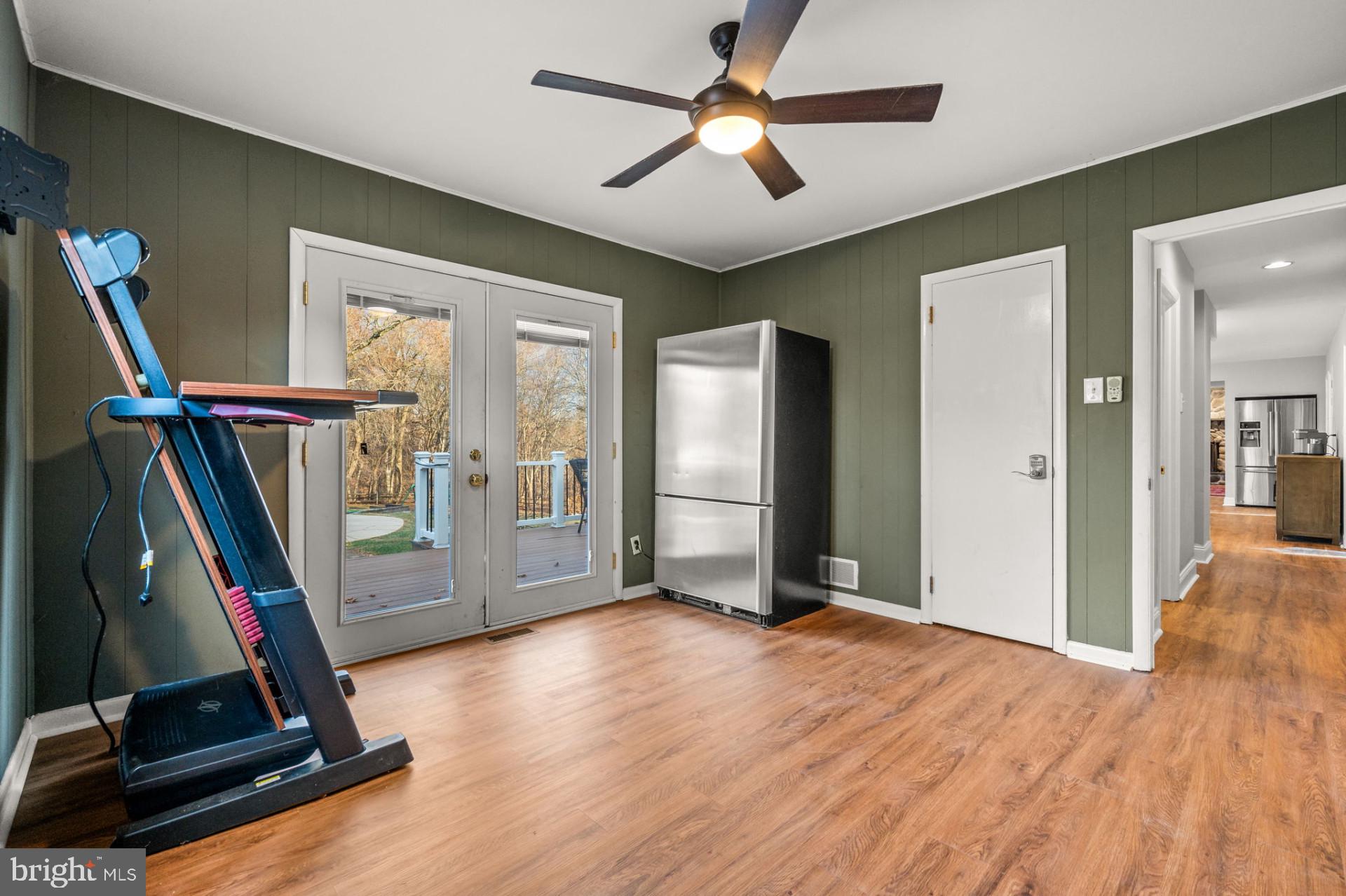 23 Collegeview Dr