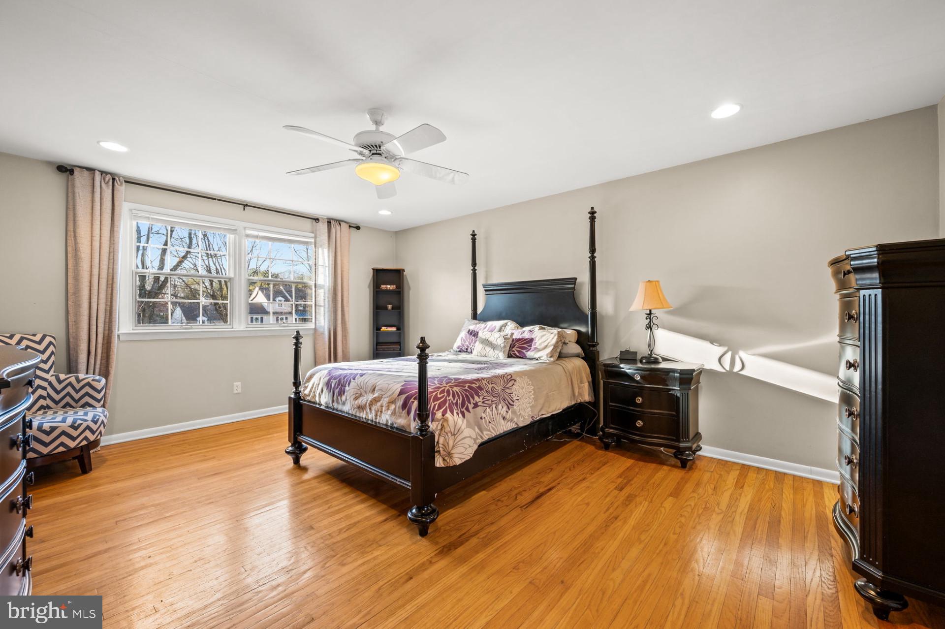 23 Collegeview Dr