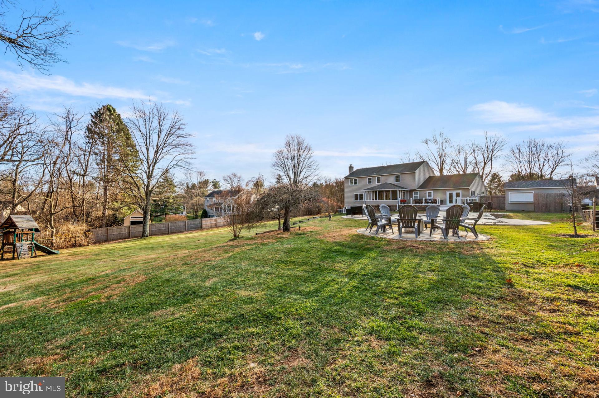 23 Collegeview Dr