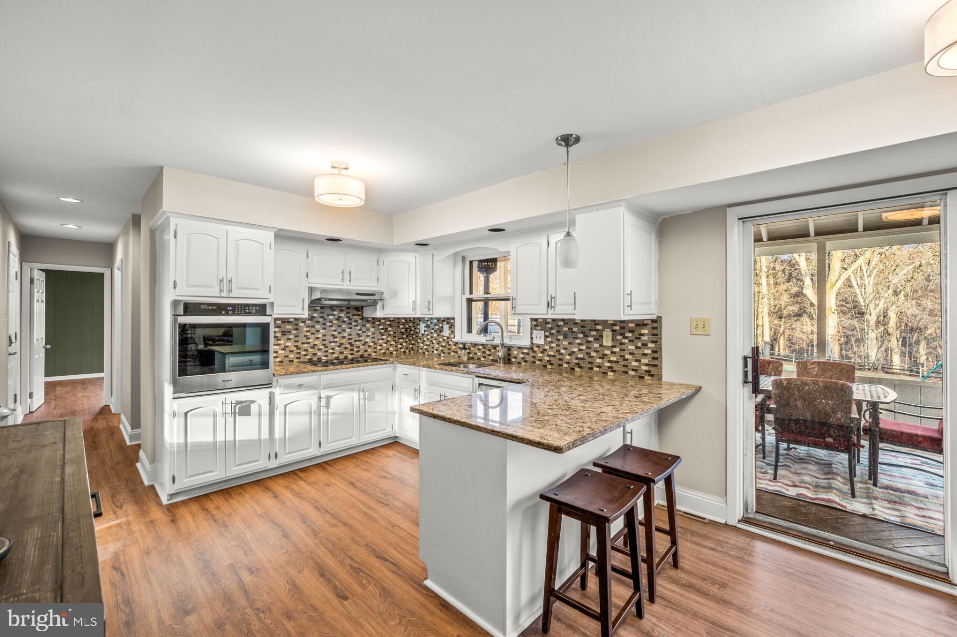23 Collegeview Dr