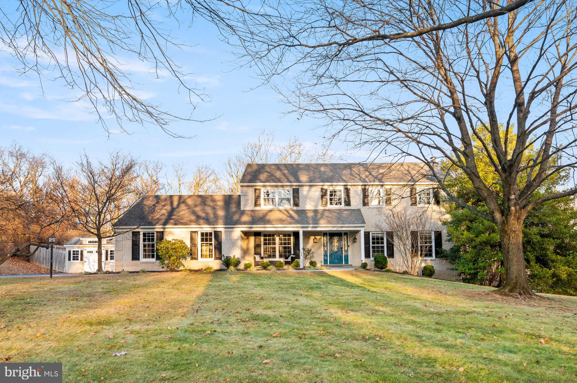 23 Collegeview Dr