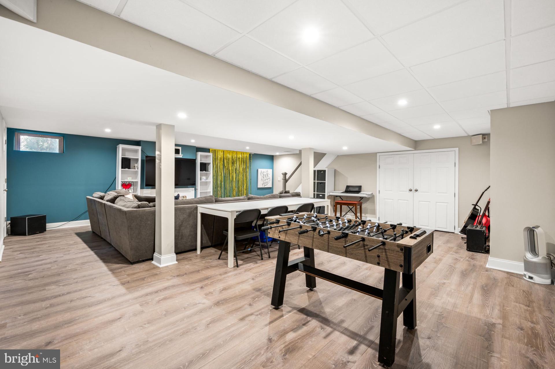 23 Collegeview Dr