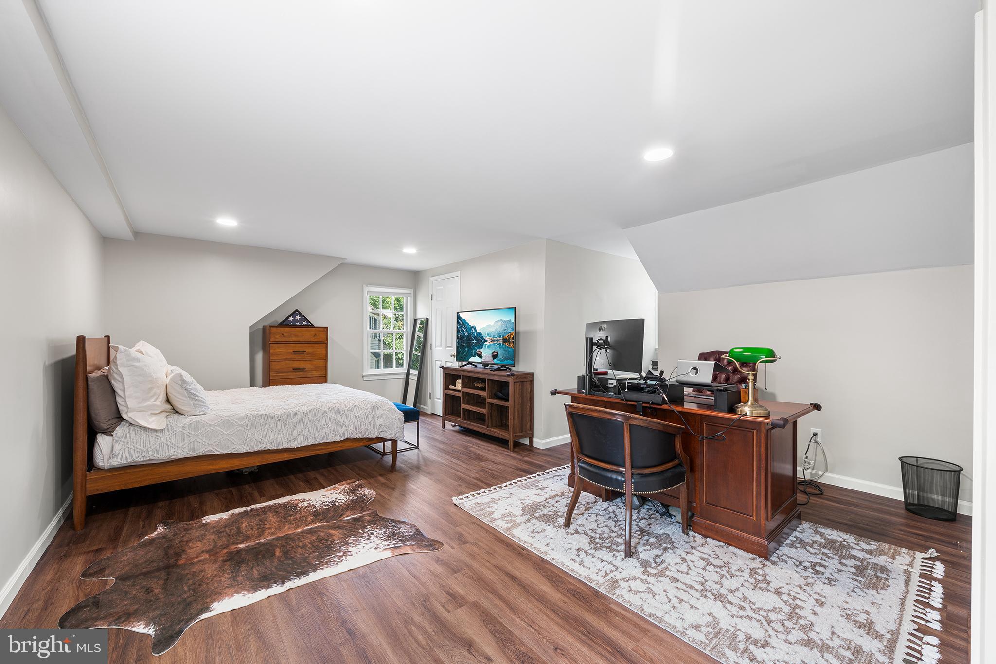 212 Overcreek Rd