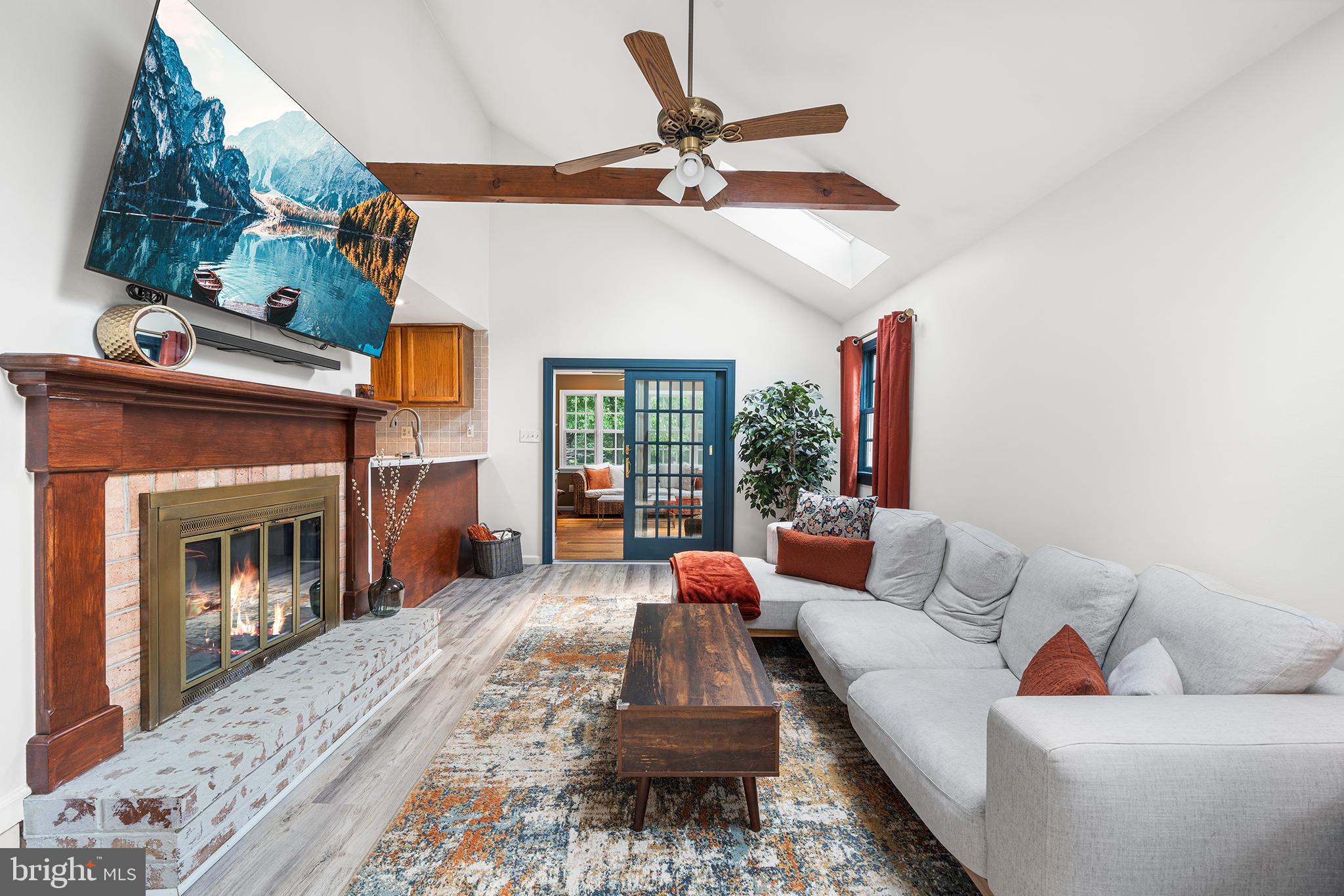 212 Overcreek Rd