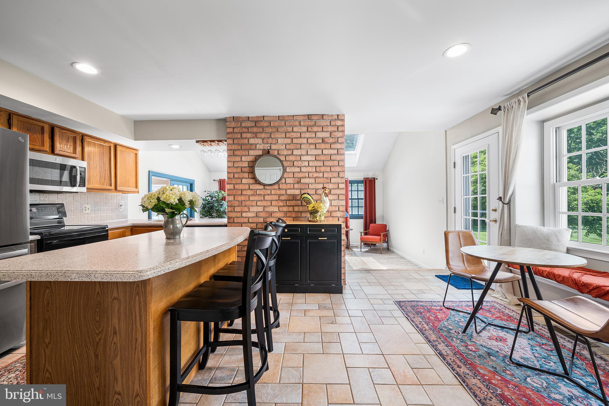 212 Overcreek Rd