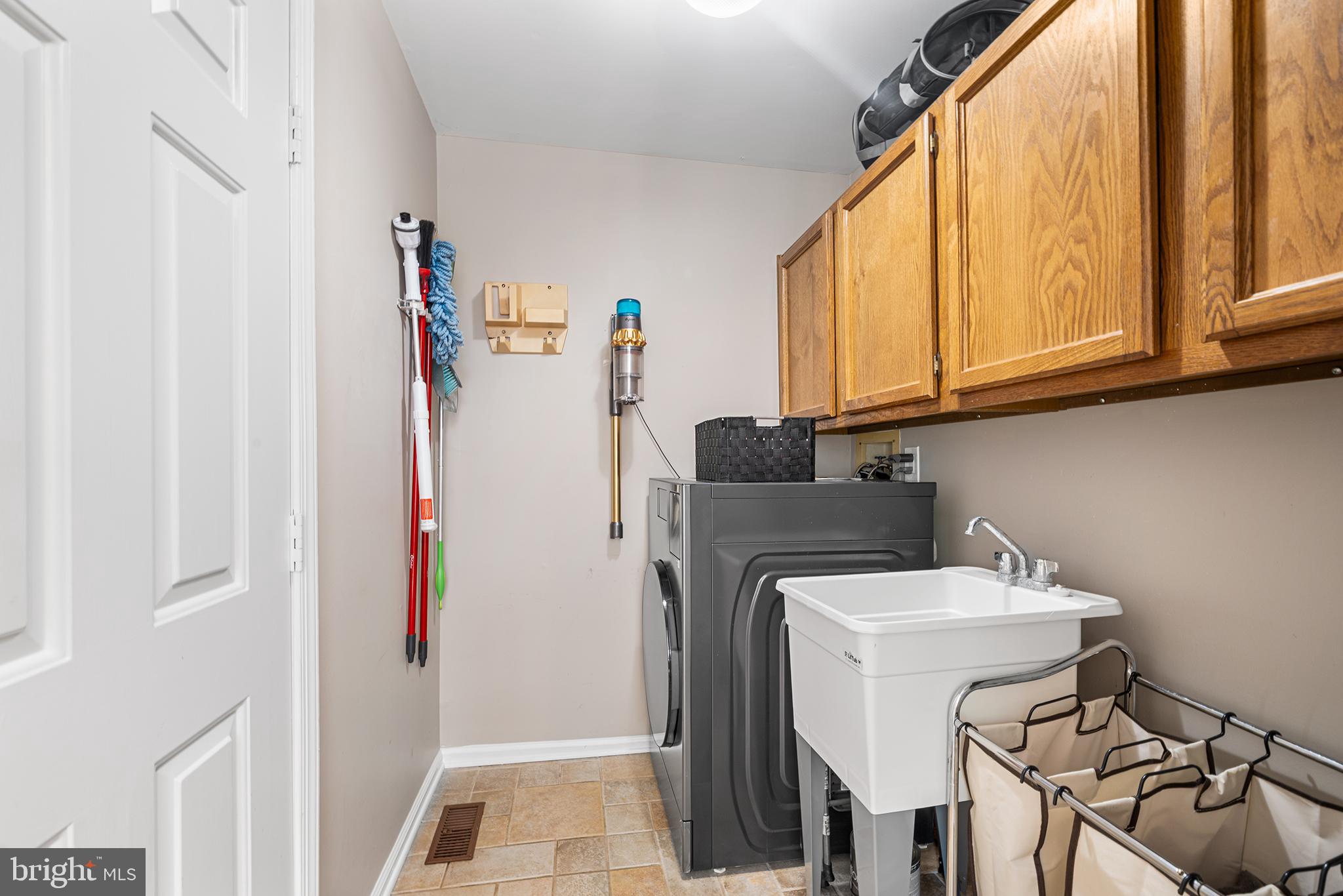 212 Overcreek Rd
