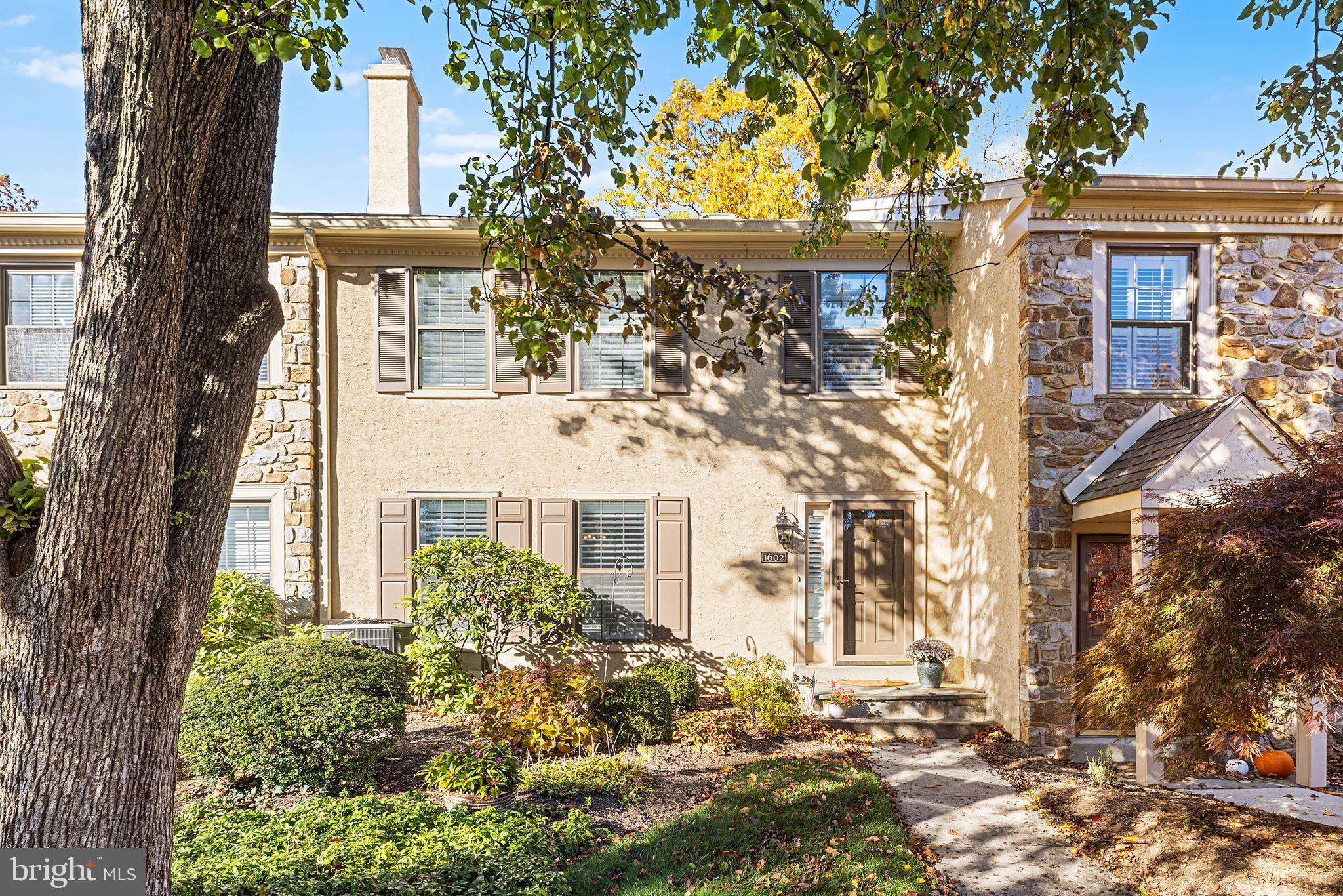 1602 WEATHERSTONE DRIVE 1602