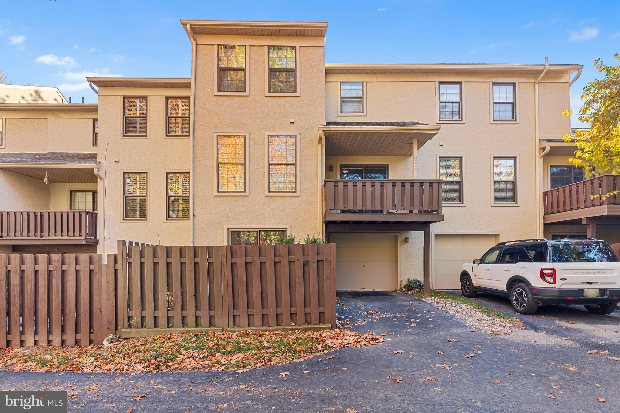 1602 WEATHERSTONE DRIVE 1602