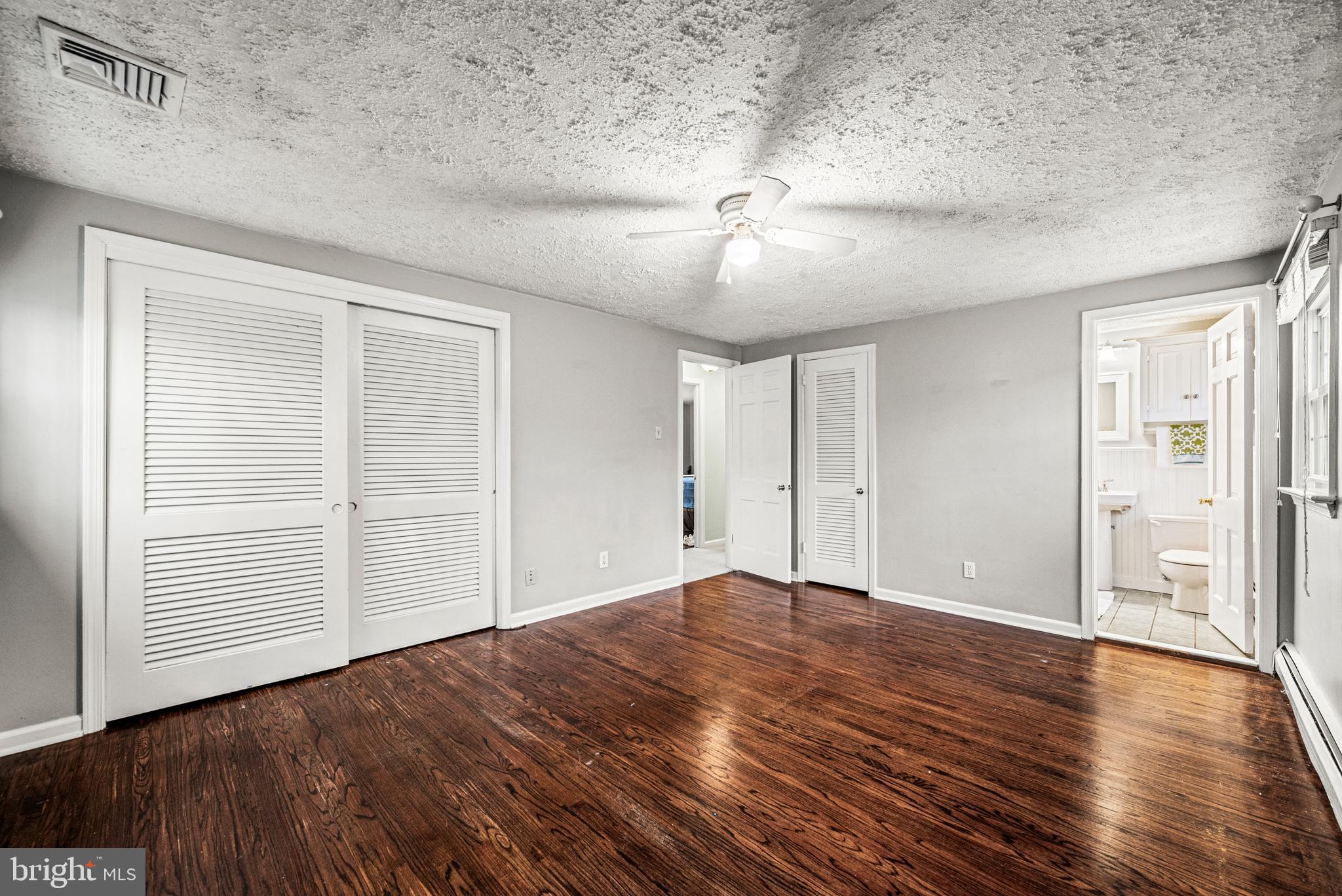 1467 GLENBROOK LANE