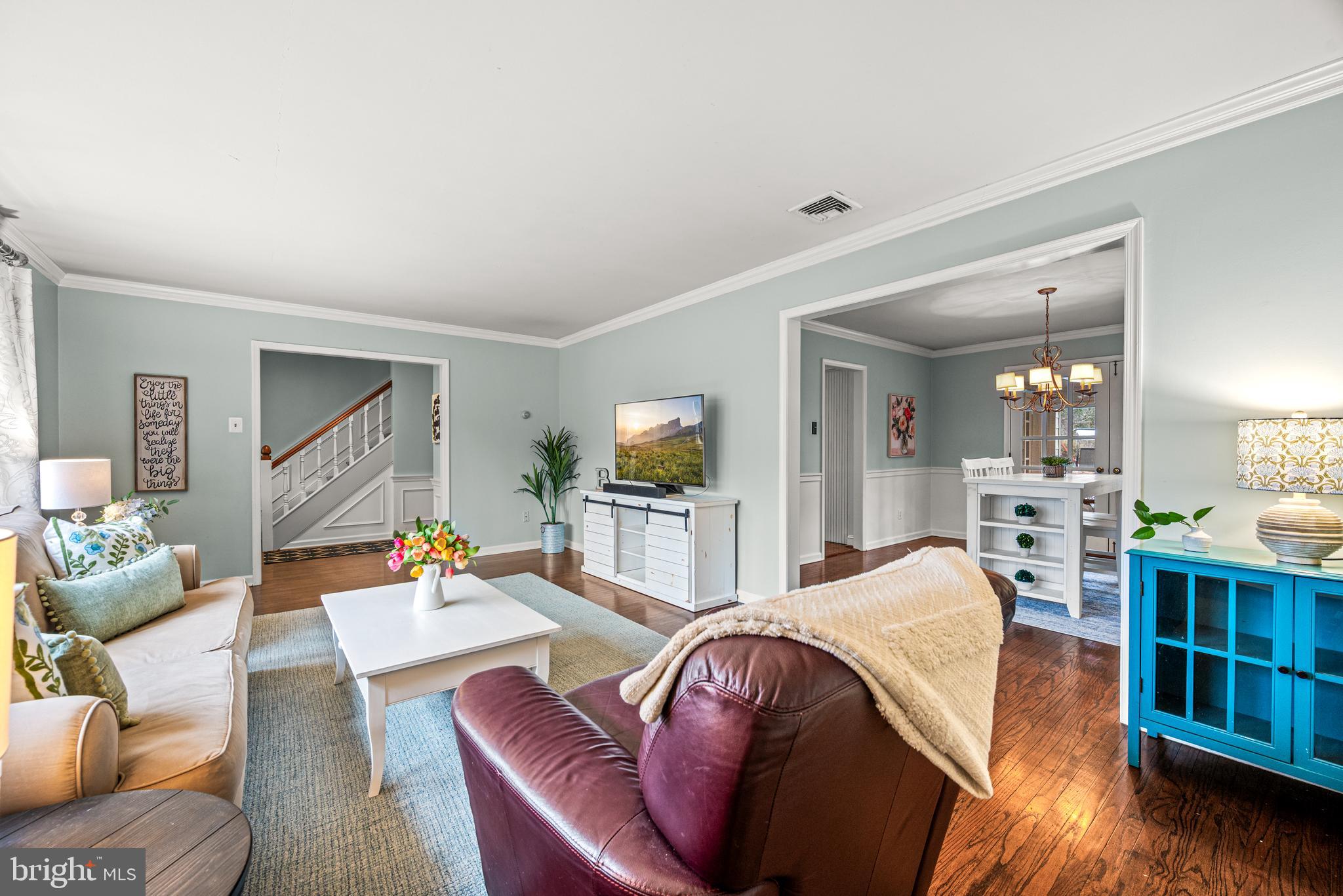 1467 GLENBROOK LANE