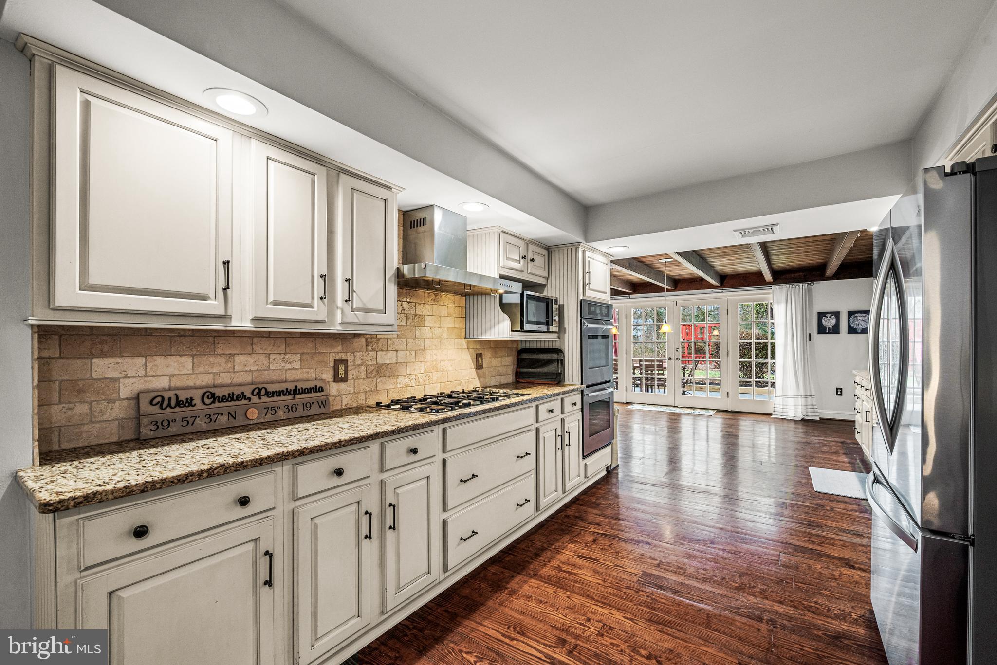 1467 GLENBROOK LANE