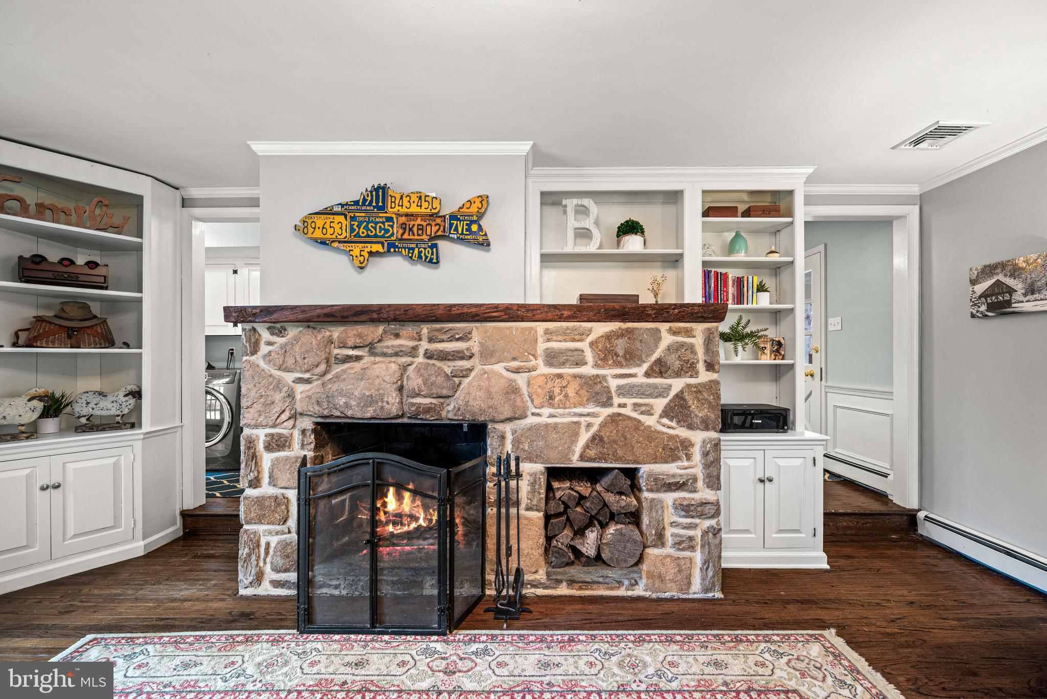 1467 GLENBROOK LANE
