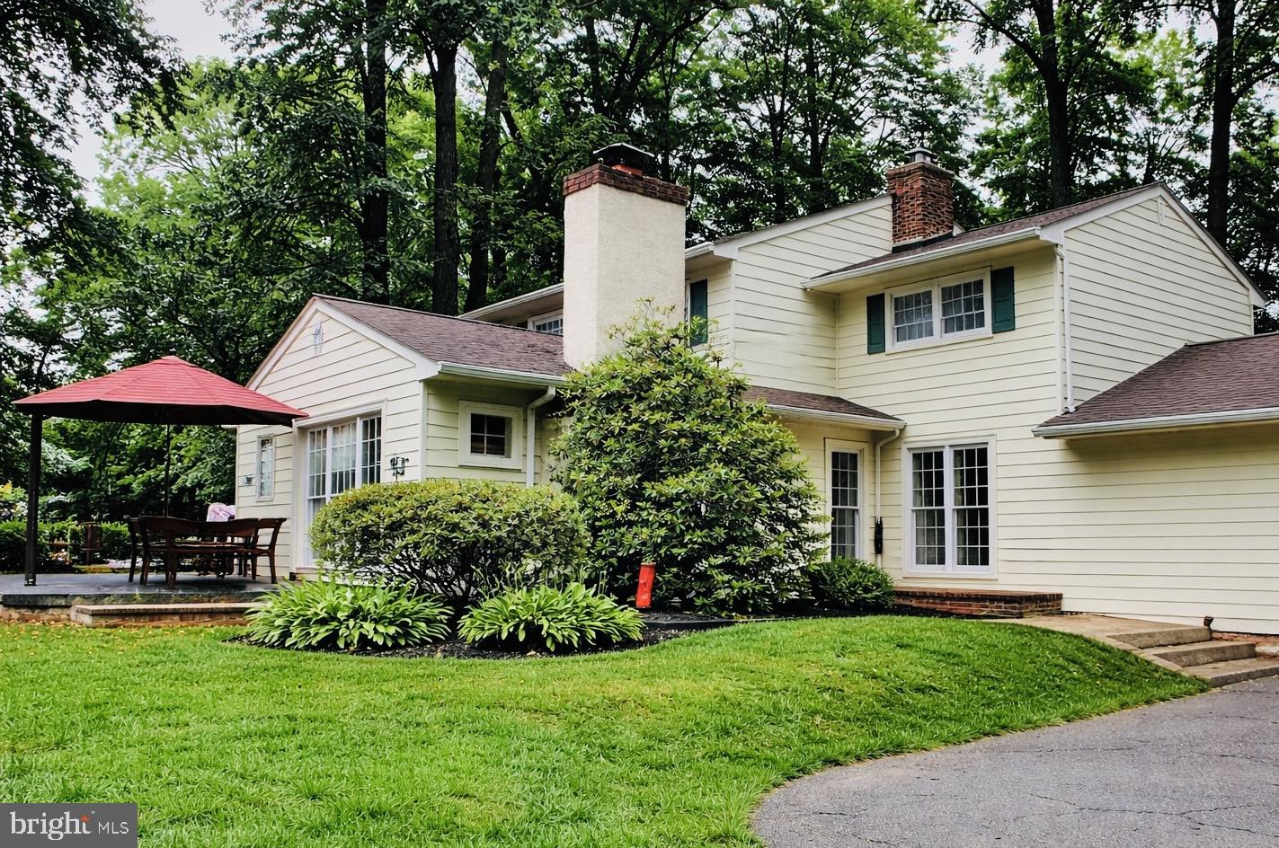 1467 GLENBROOK LANE