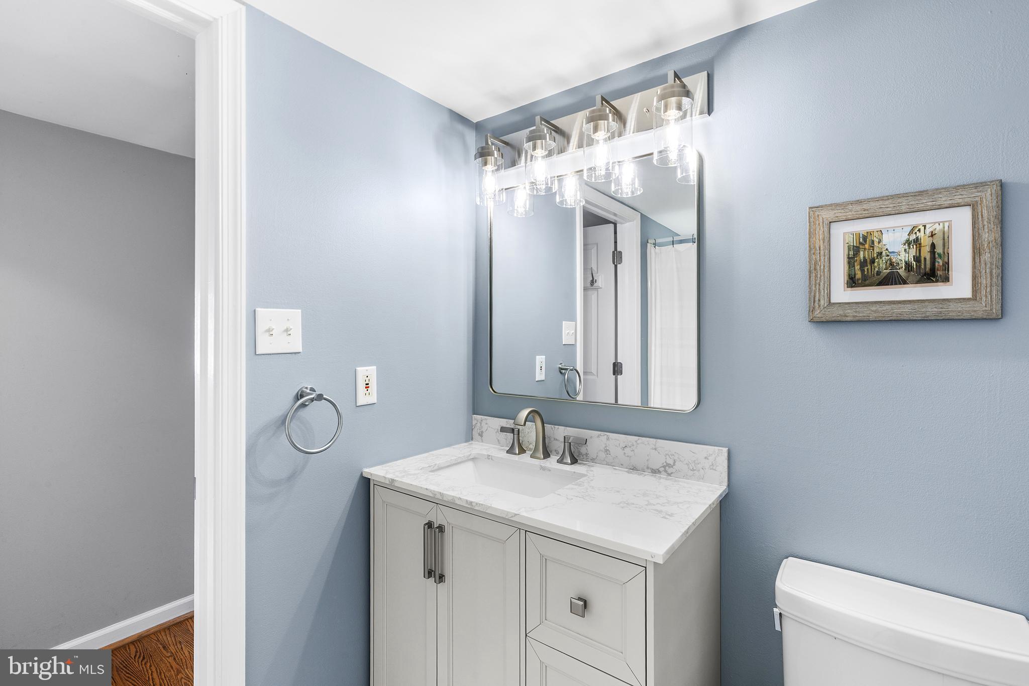 220 S VALLEY FORGE ROAD