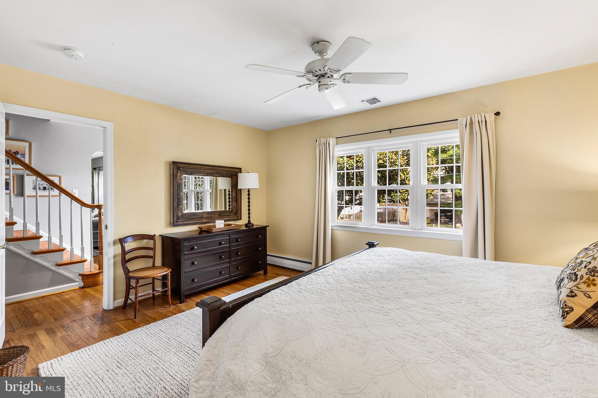 220 S VALLEY FORGE ROAD