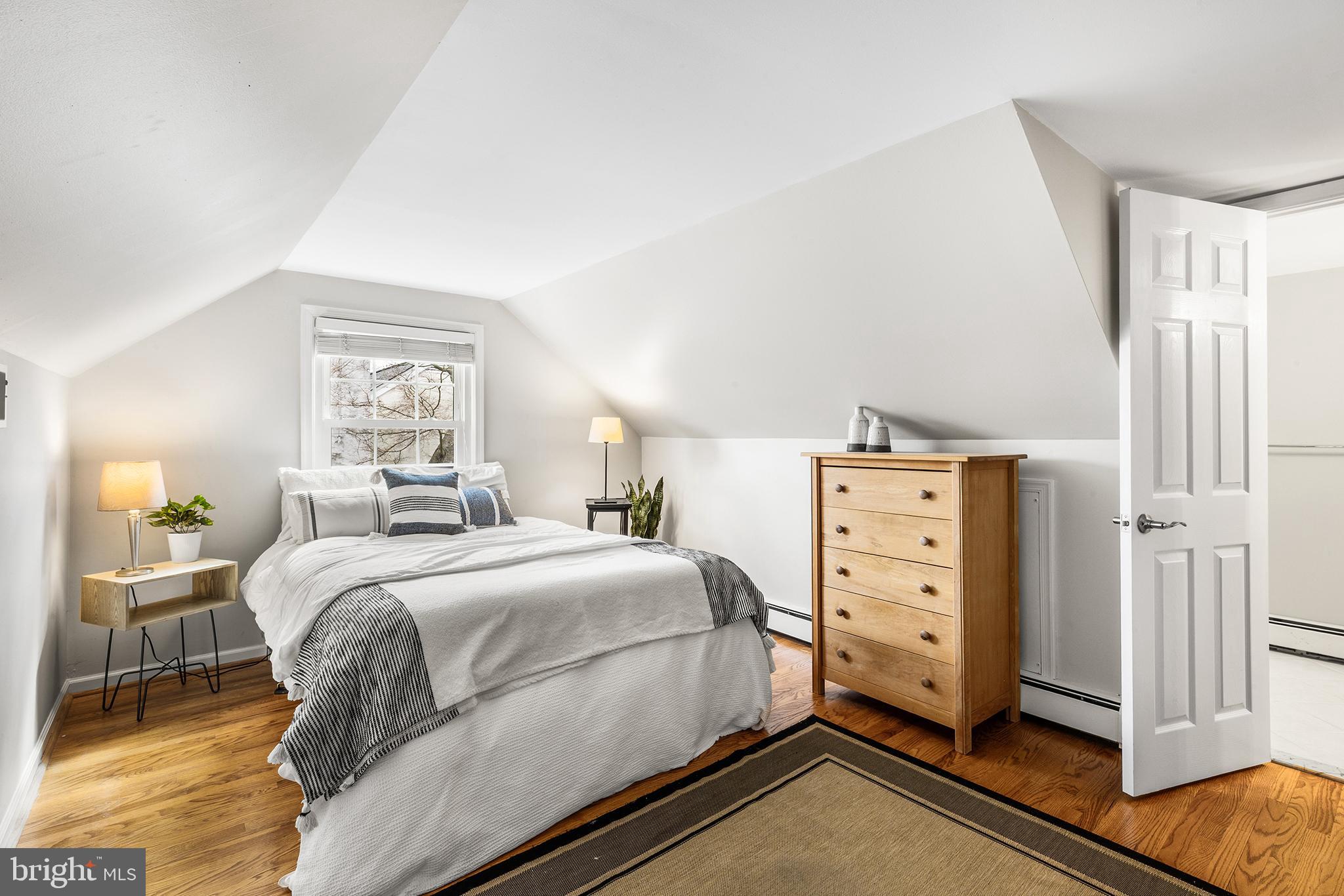 220 S VALLEY FORGE ROAD