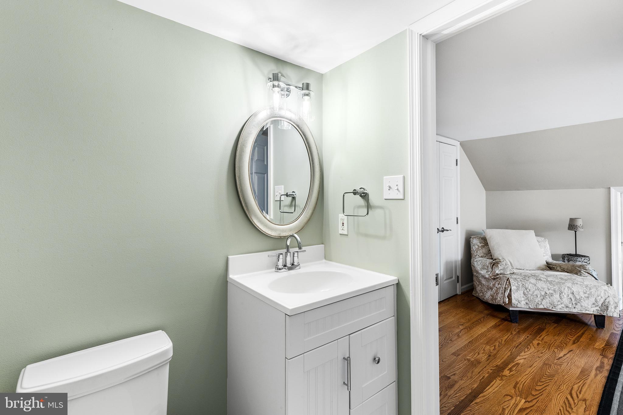 220 S VALLEY FORGE ROAD