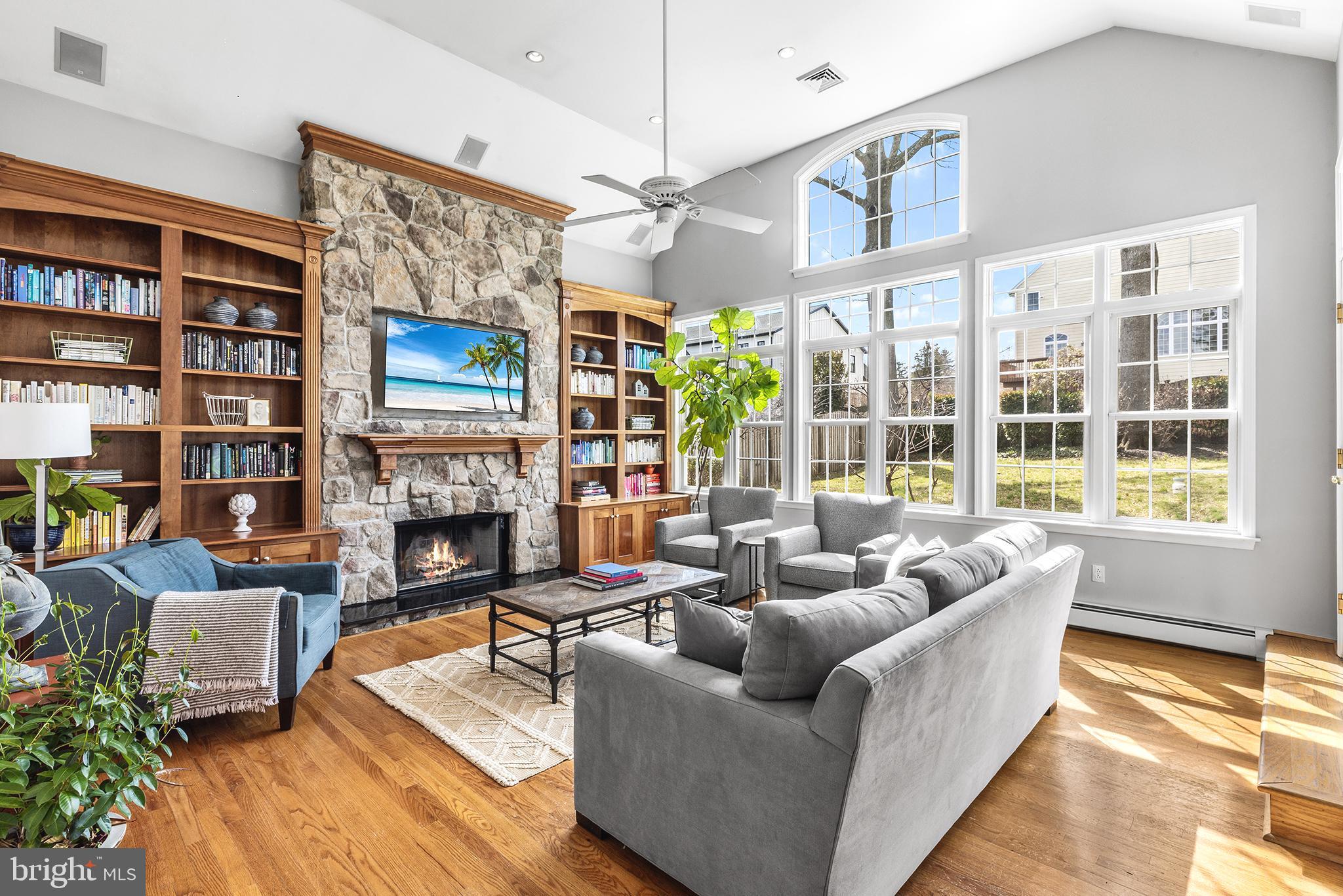 220 S VALLEY FORGE ROAD