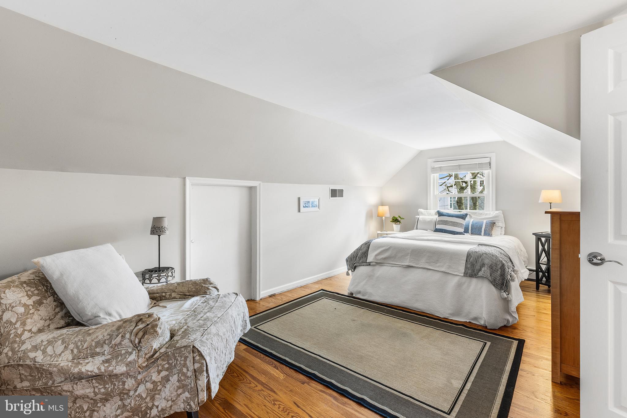 220 S VALLEY FORGE ROAD