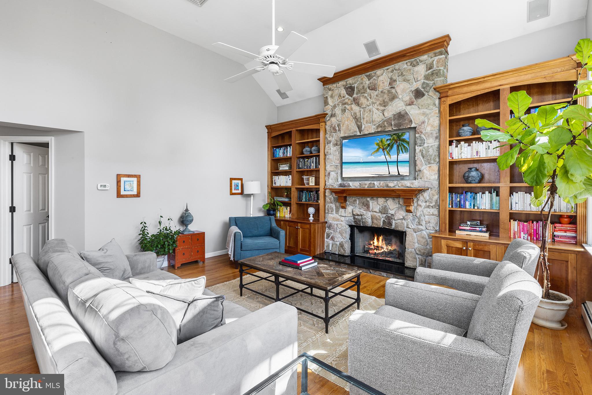 220 S VALLEY FORGE ROAD