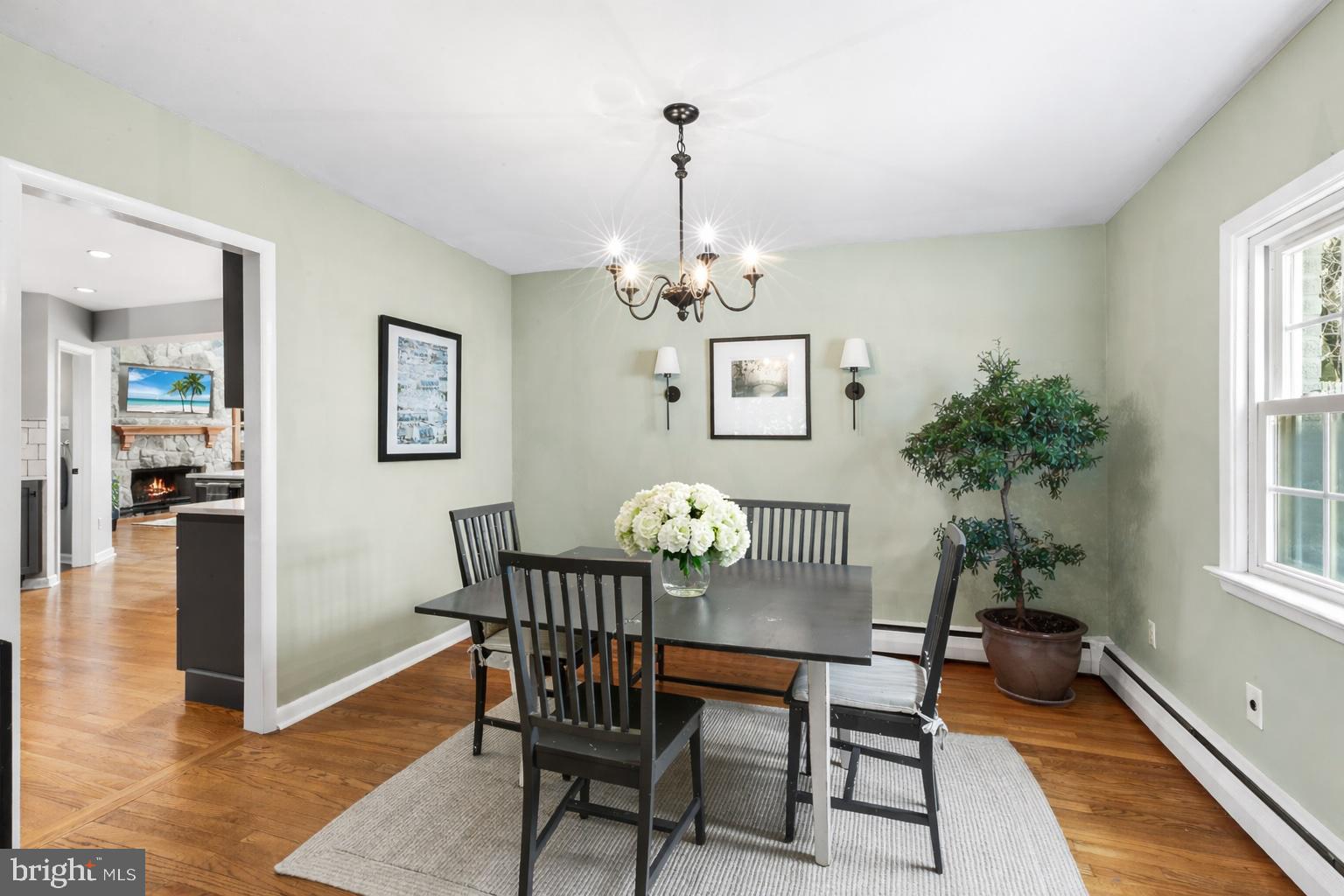 220 S VALLEY FORGE ROAD