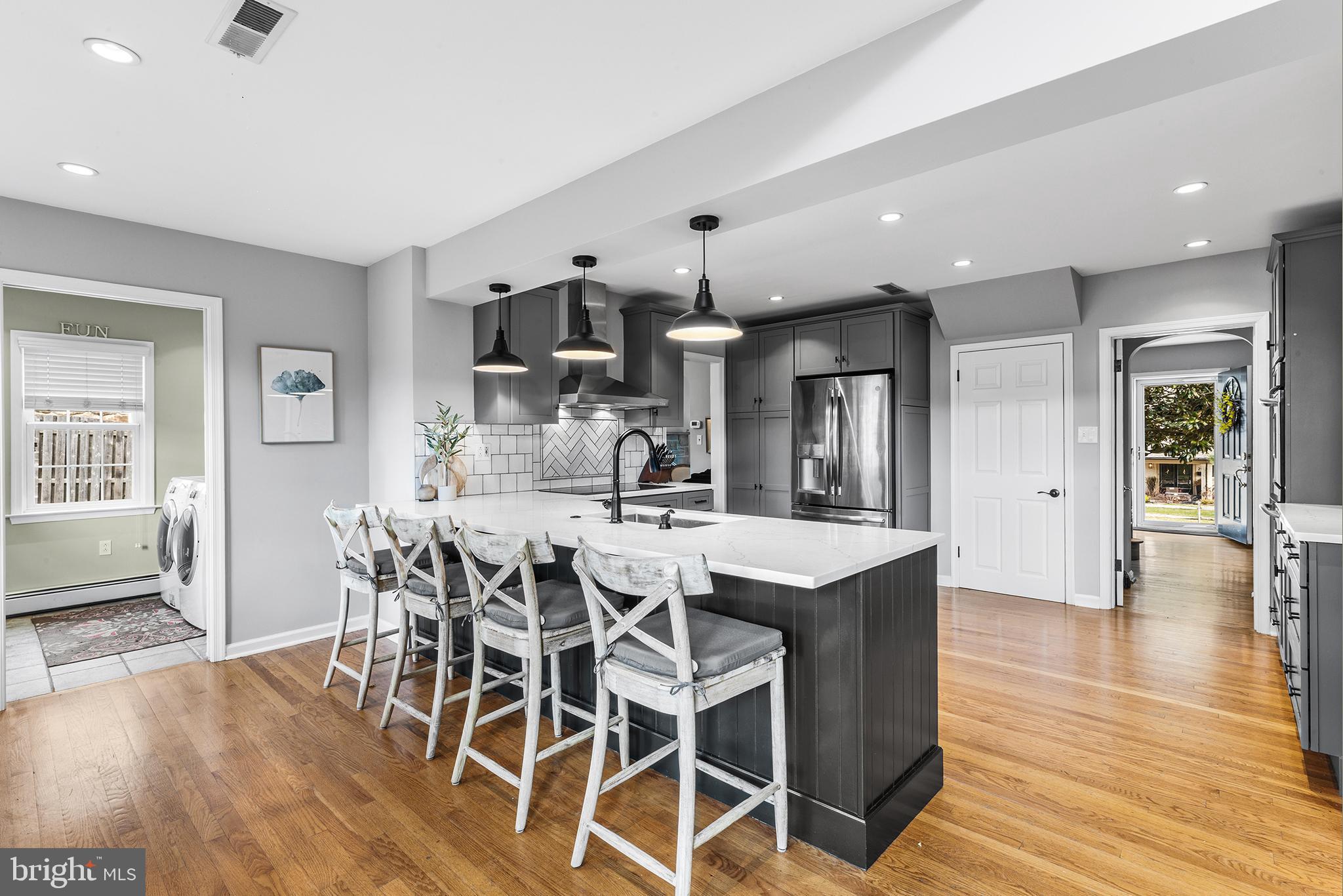 220 S VALLEY FORGE ROAD