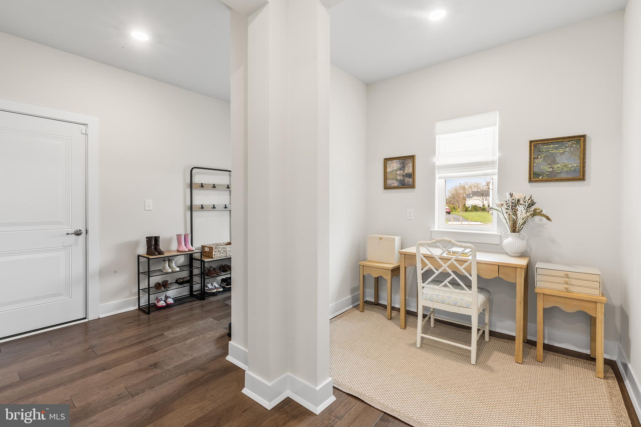 423 EMERALD COURT