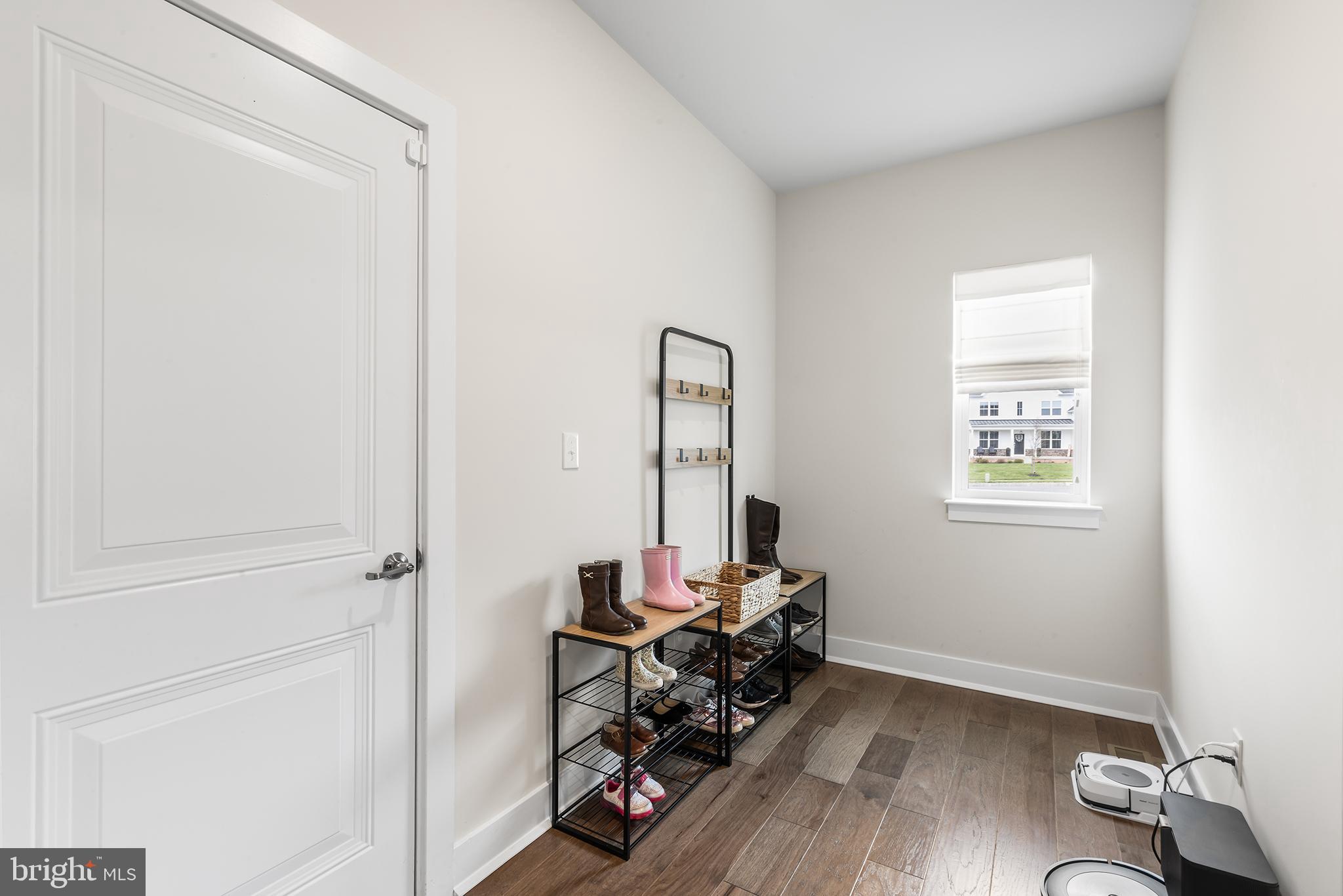 423 EMERALD COURT